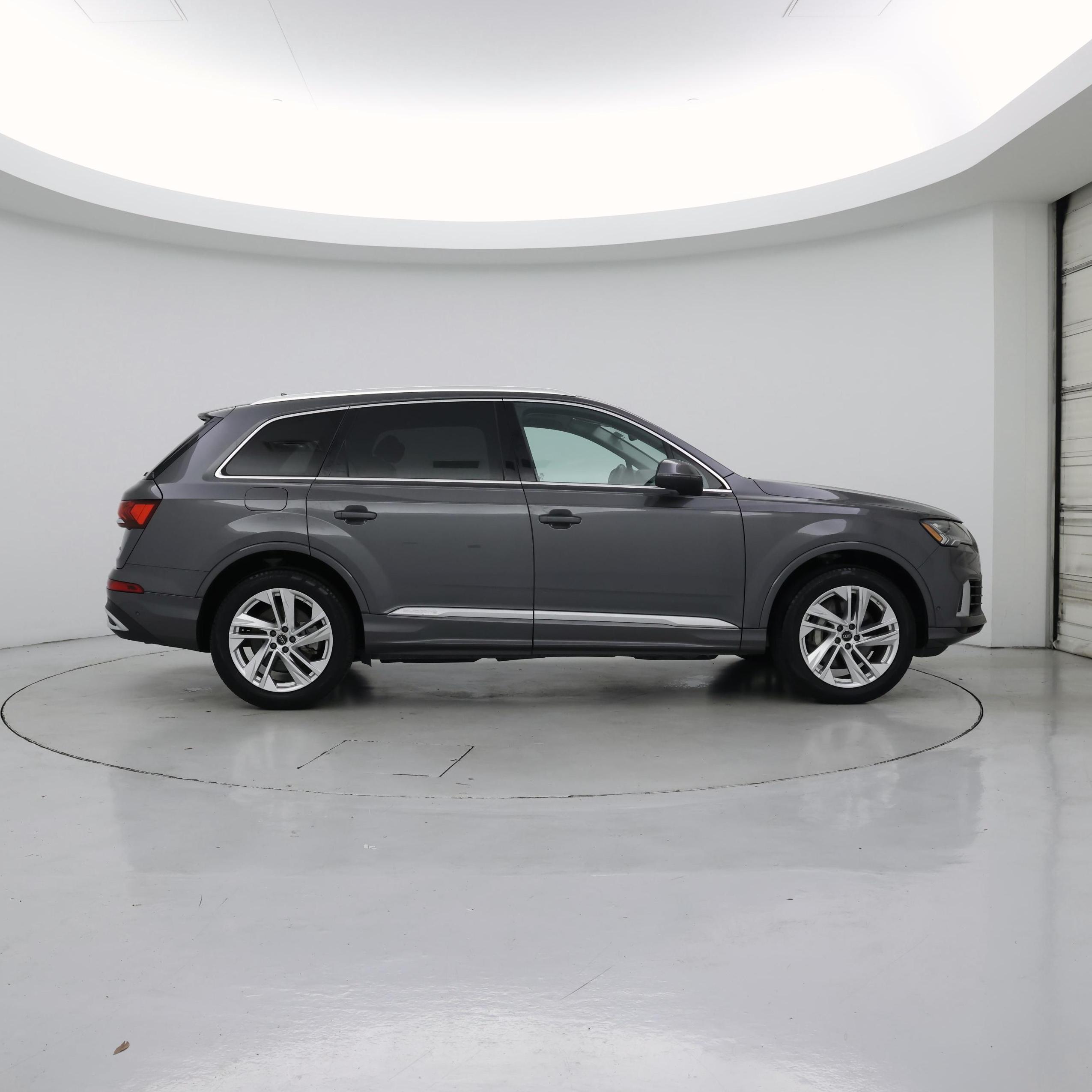 Thumbnail: 2024 Audi Q7 - 7