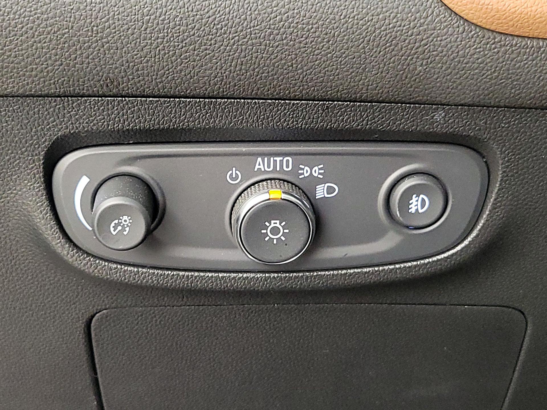 Thumbnail: 2021 Buick Encore GX - 13