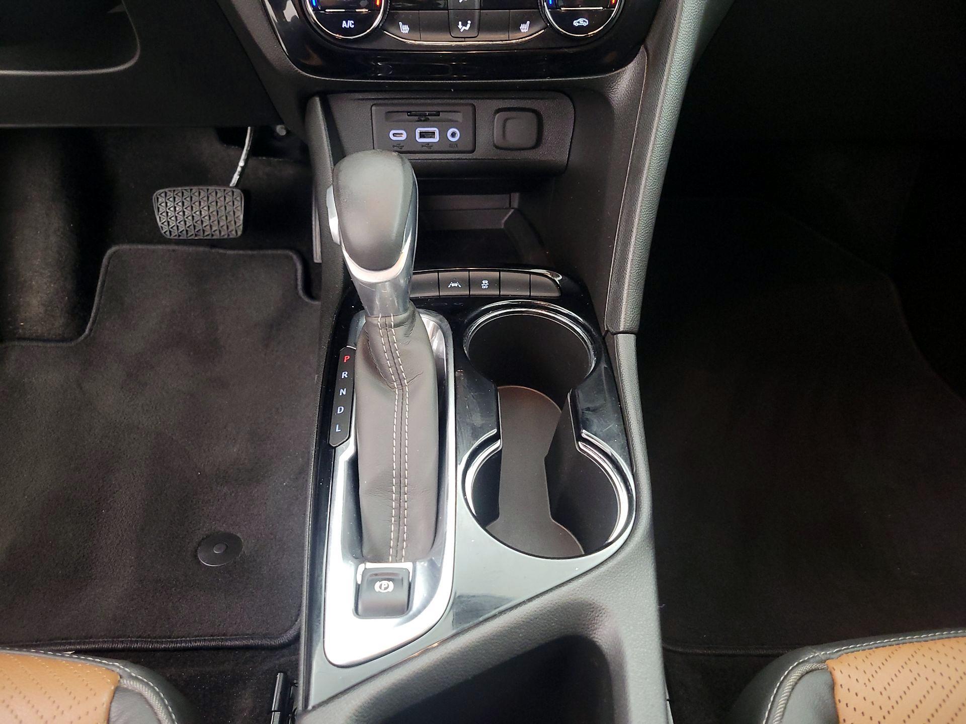 Thumbnail: 2021 Buick Encore GX - 17