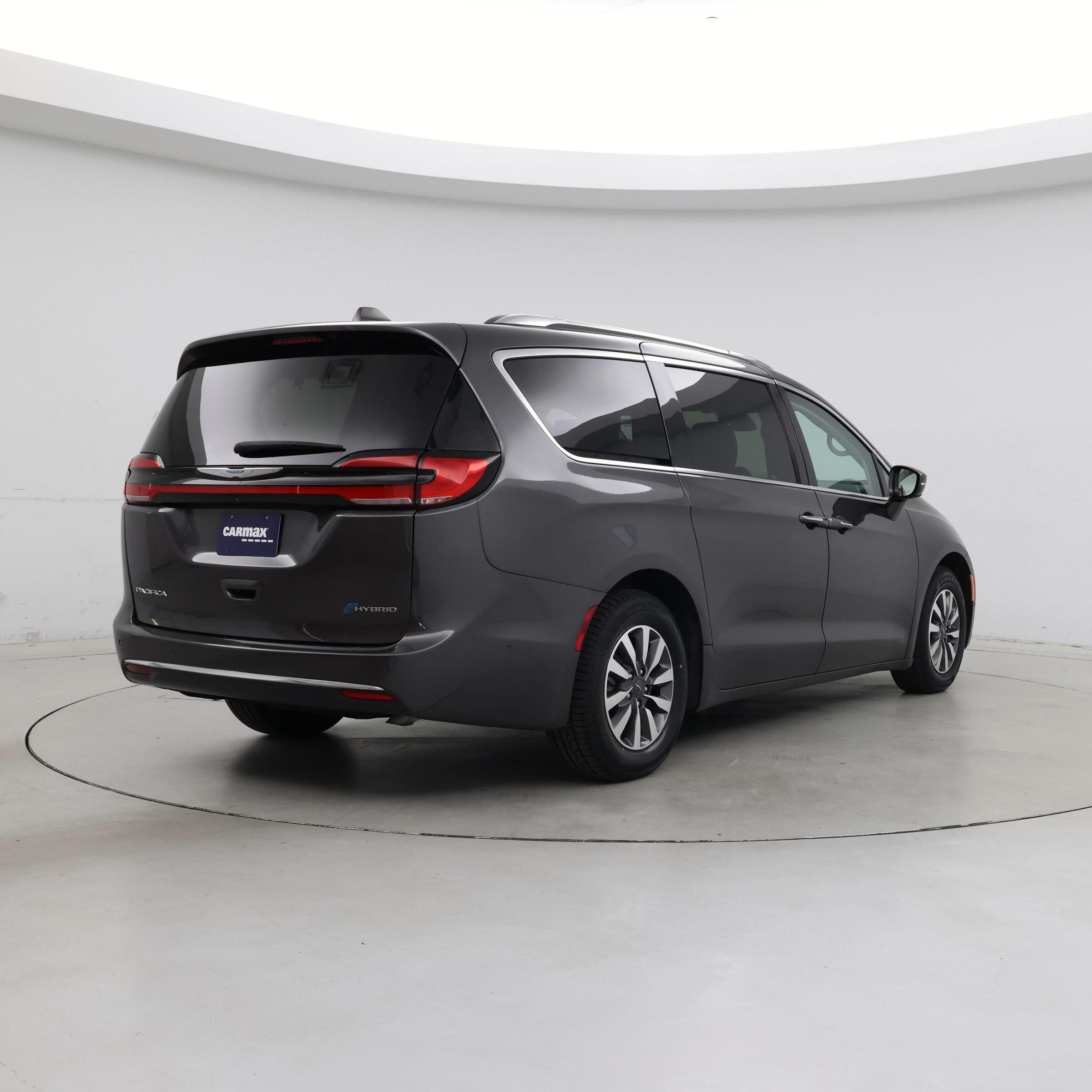 Thumbnail: 2021 Chrysler Pacifica - 8