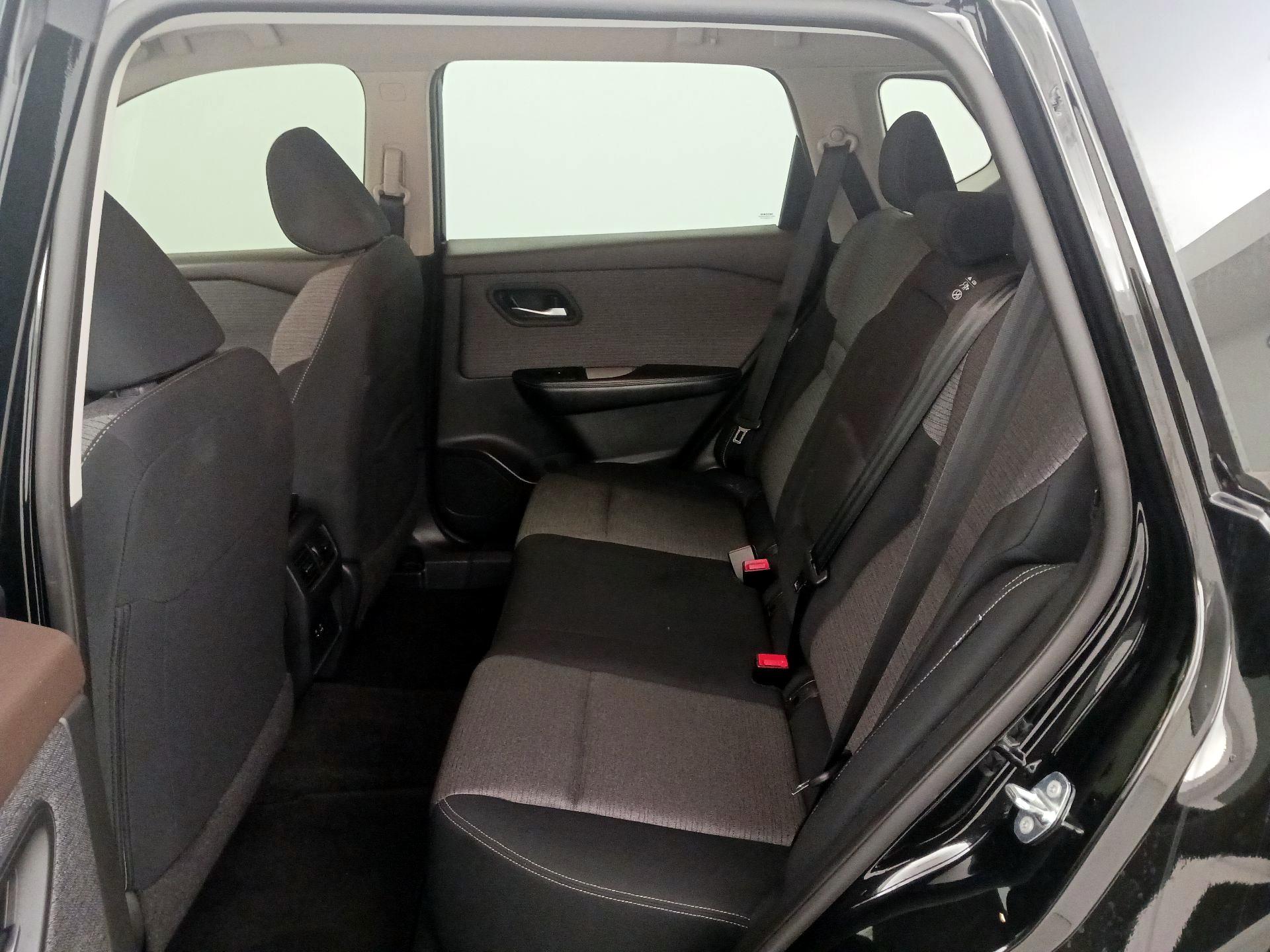 Thumbnail: 2023 Nissan Rogue - 19