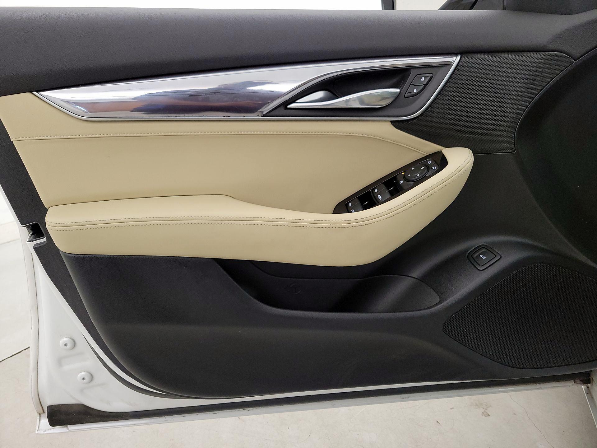 Thumbnail: 2020 Cadillac CT5 - 12