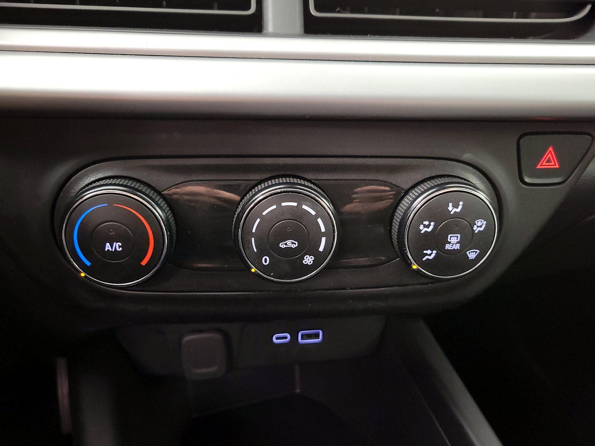 Thumbnail: 2024 Chevrolet Trax - 16