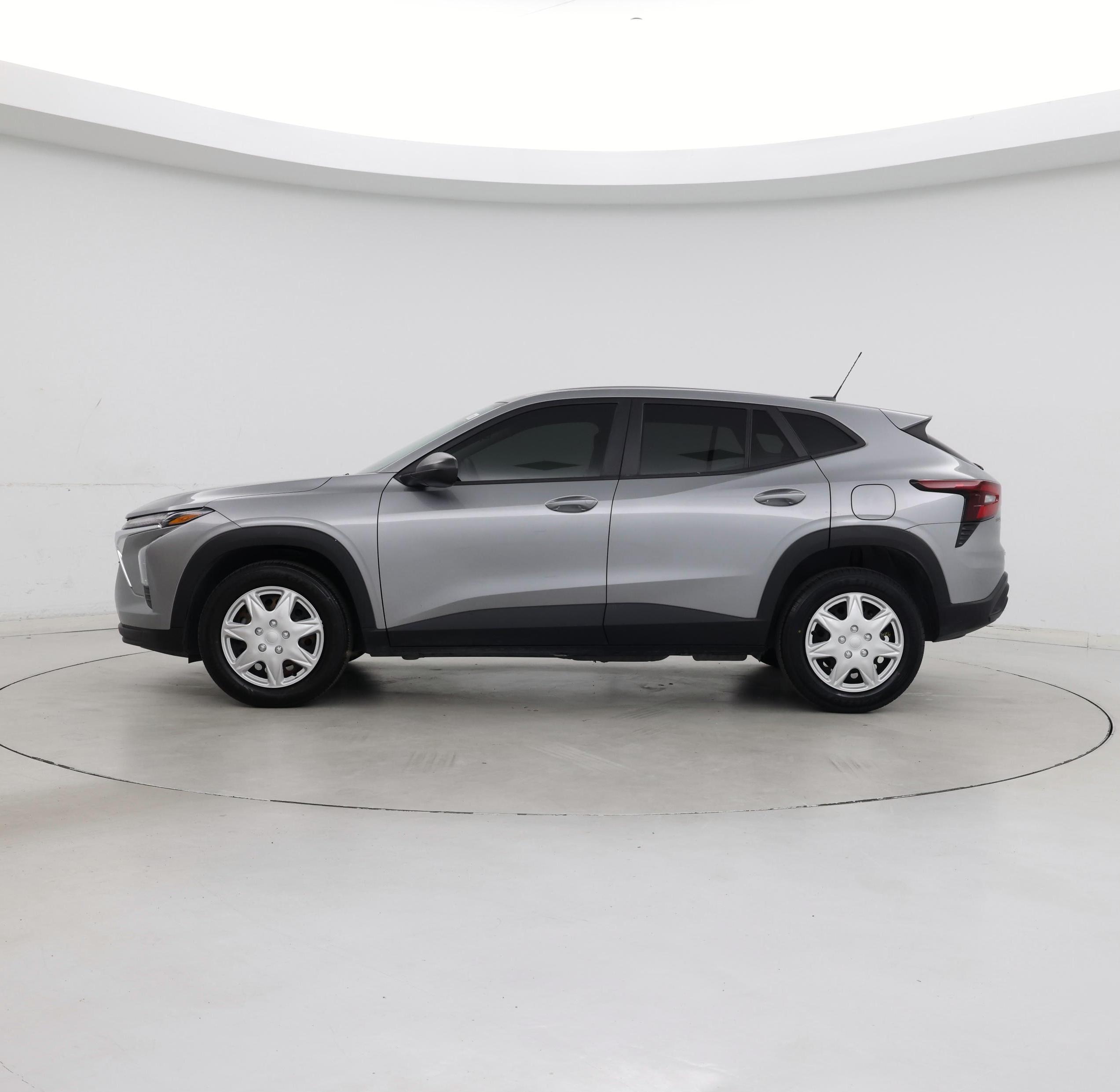 Thumbnail: 2024 Chevrolet Trax - 3