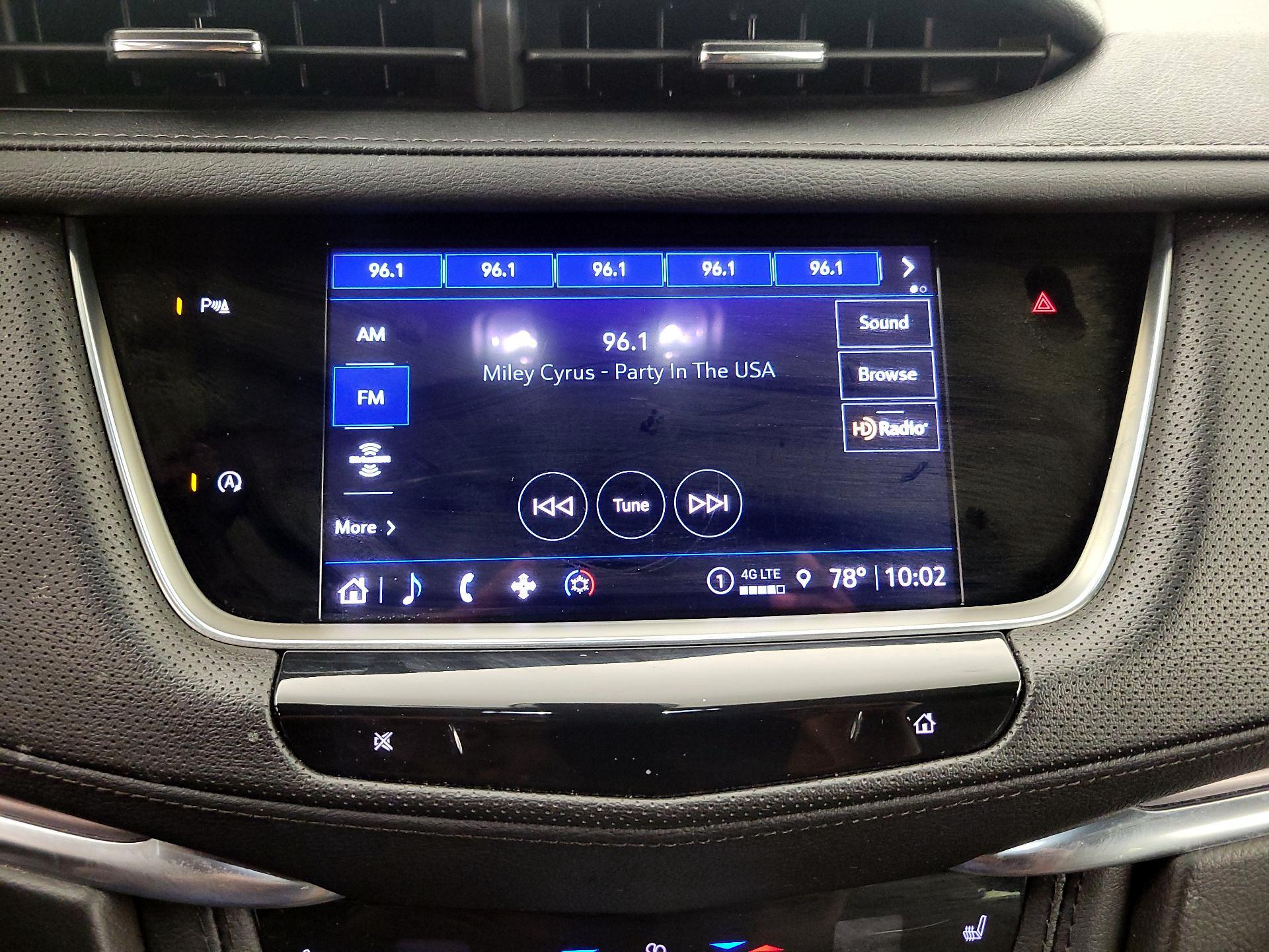 Thumbnail: 2023 Cadillac XT5 - 15