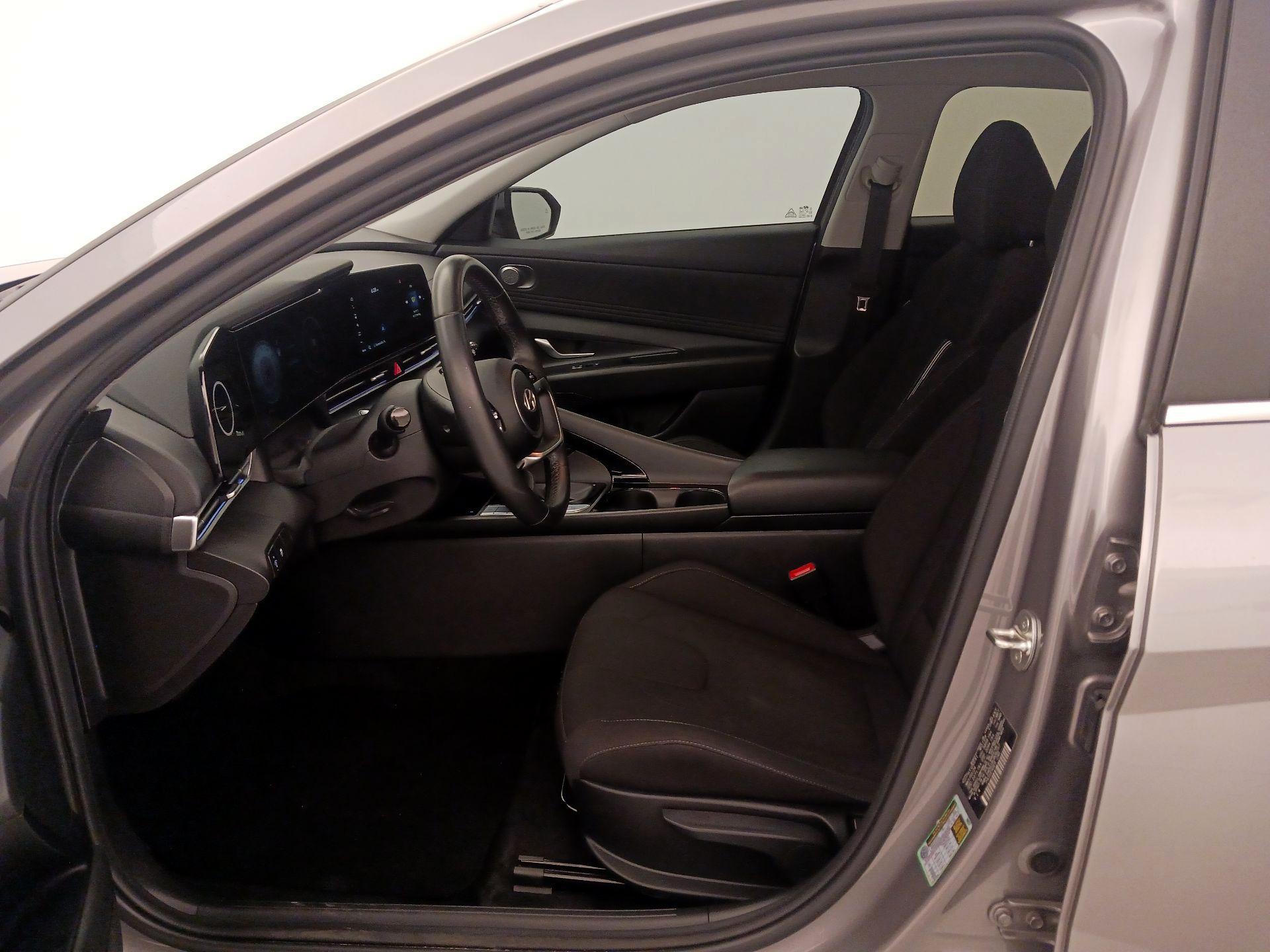 Thumbnail: 2024 Hyundai Elantra - 11