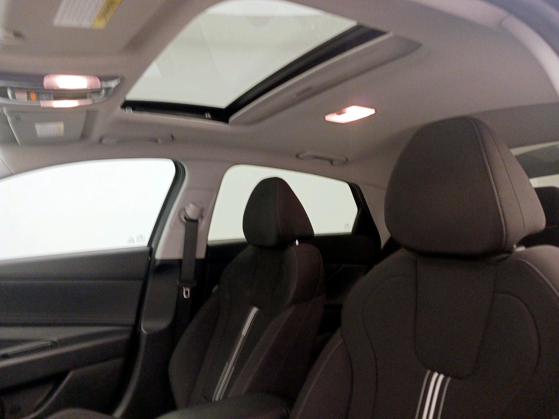 Thumbnail: 2024 Hyundai Elantra - 20