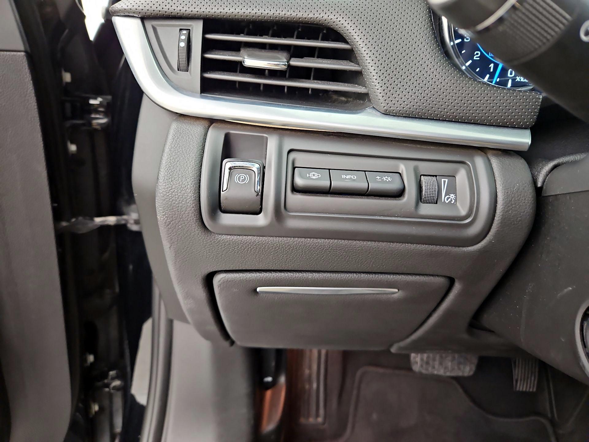 Thumbnail: 2016 Cadillac XTS - 13