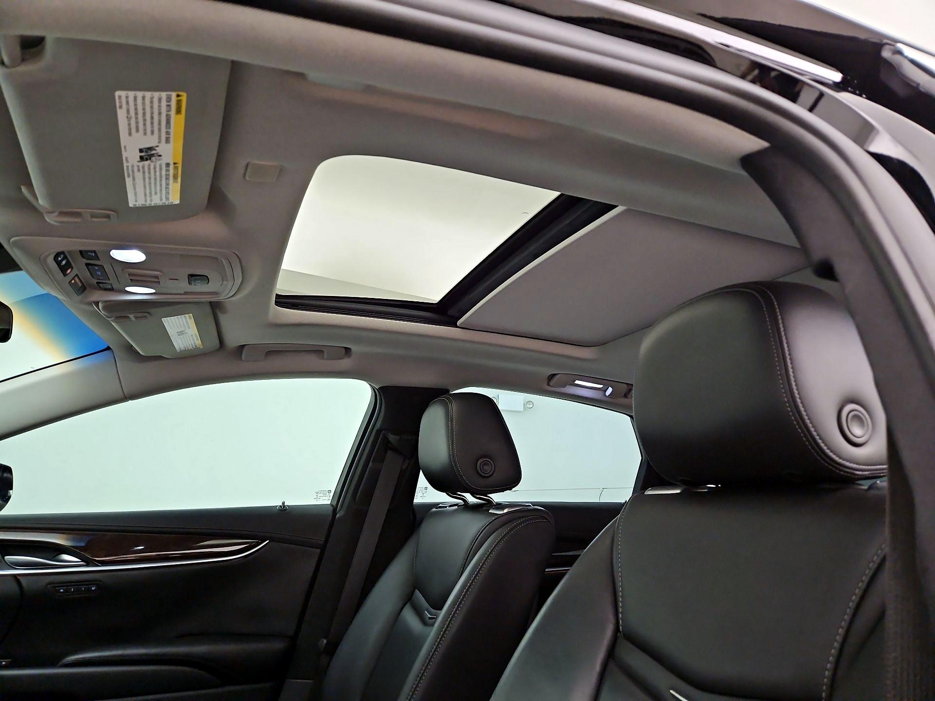 Thumbnail: 2016 Cadillac XTS - 20