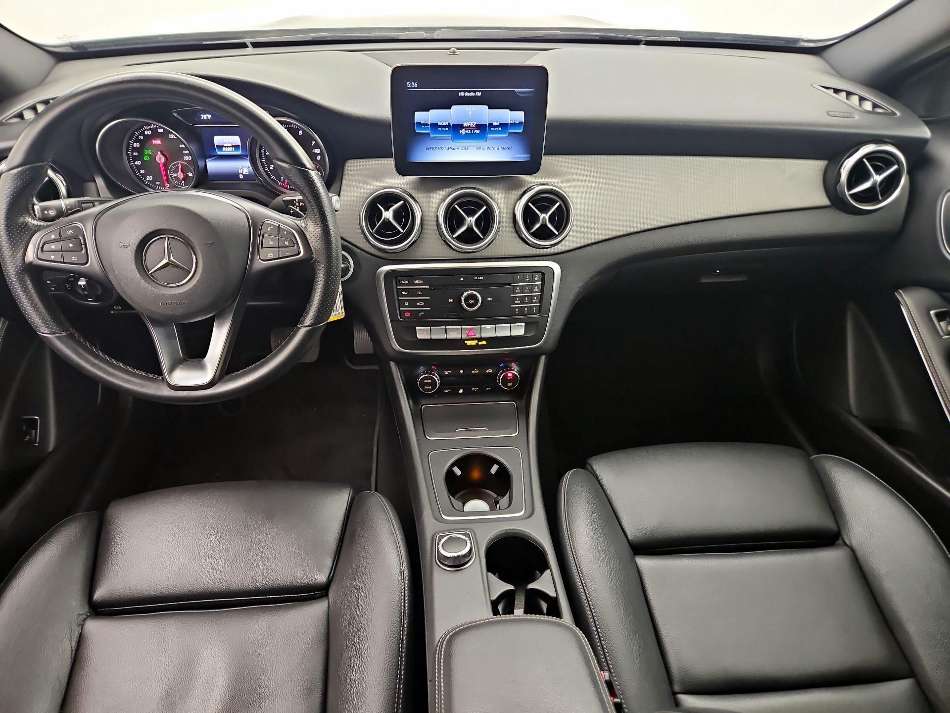 Thumbnail: 2020 Mercedes-Benz GLA - 9
