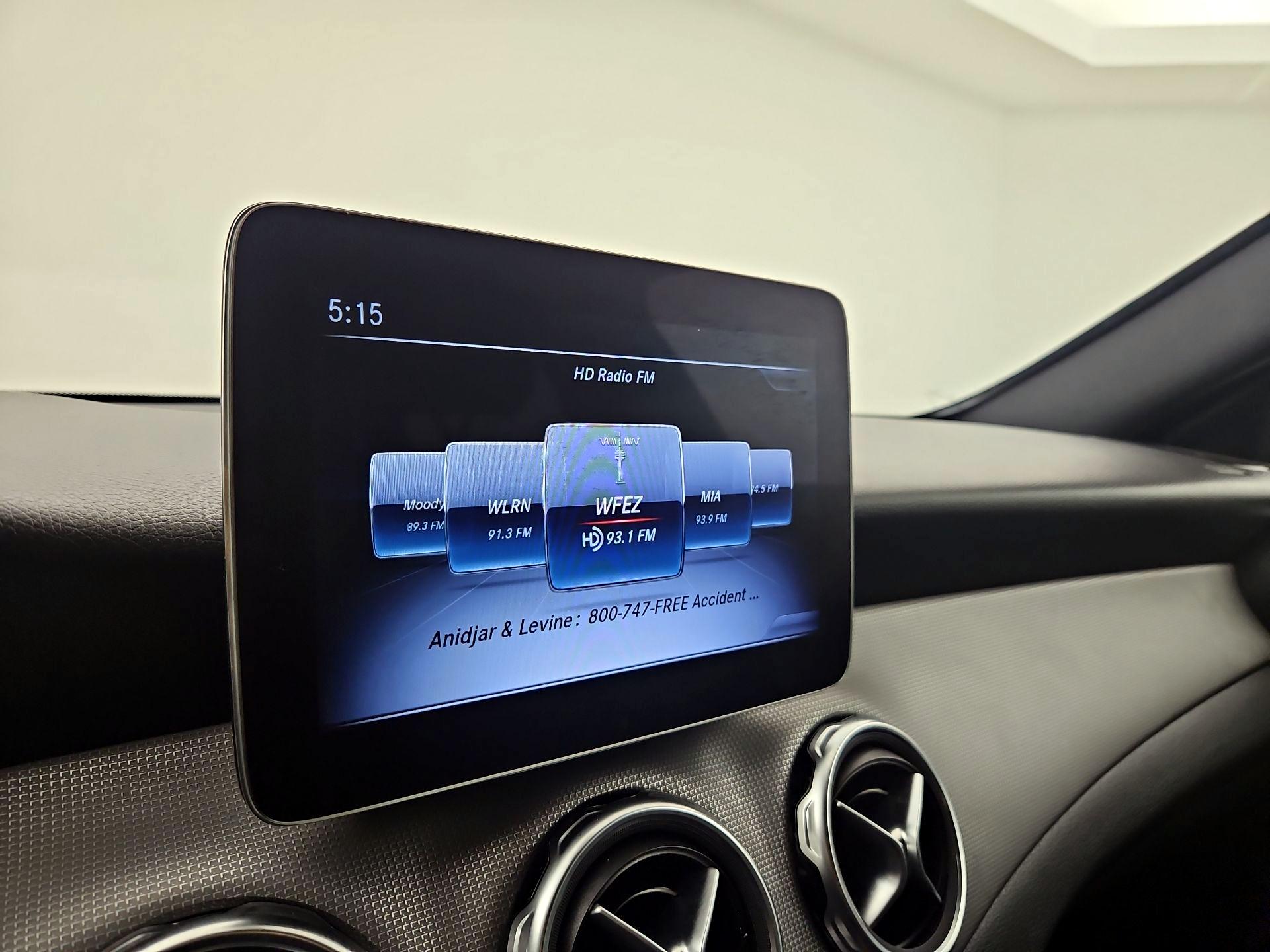 Thumbnail: 2020 Mercedes-Benz GLA - 15