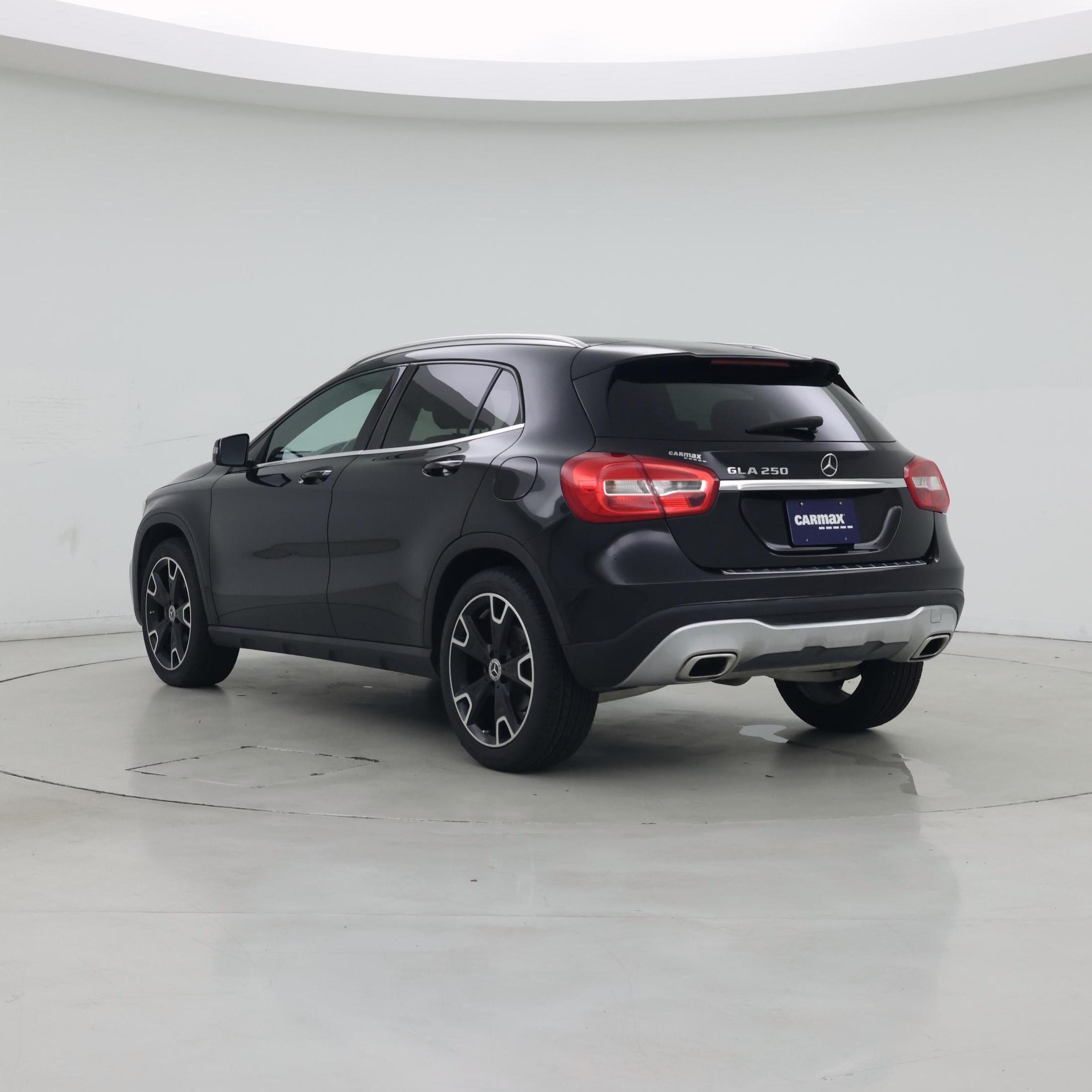 Thumbnail: 2020 Mercedes-Benz GLA - 2