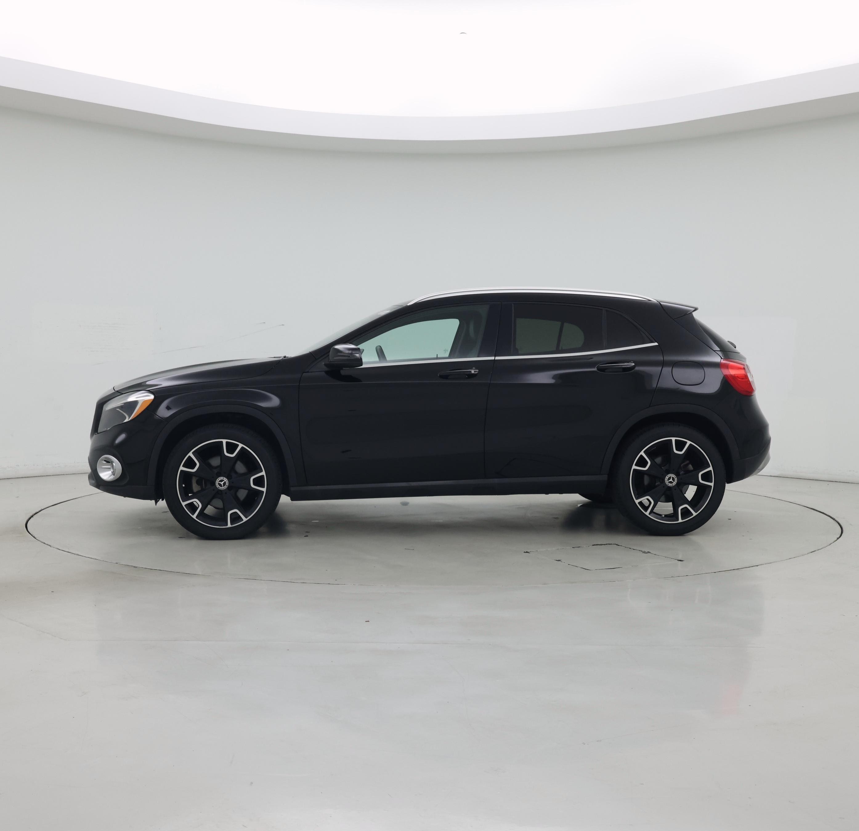 Thumbnail: 2020 Mercedes-Benz GLA - 3