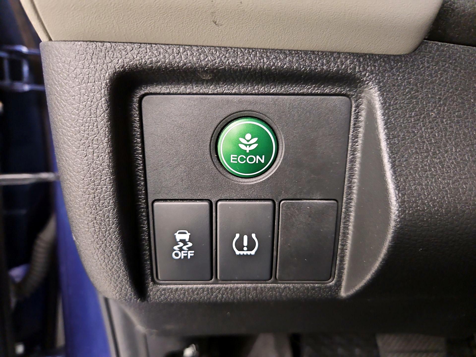 Thumbnail: 2016 Honda HR-V - 13
