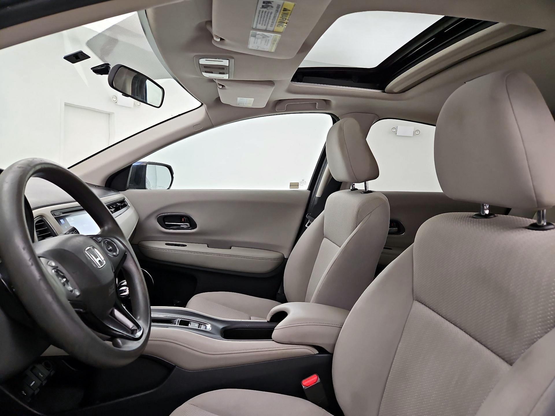 Thumbnail: 2016 Honda HR-V - 19