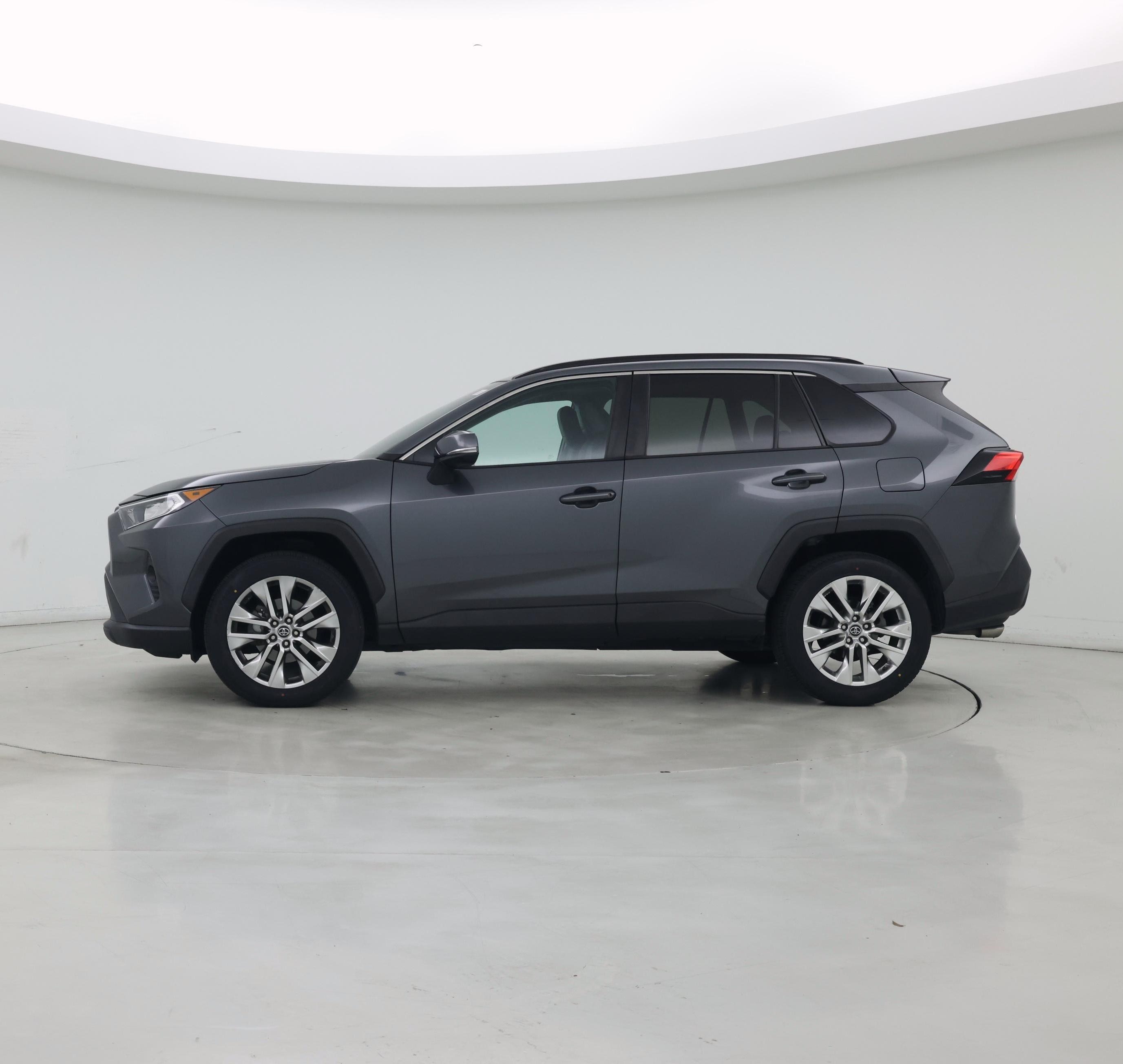 Thumbnail: 2020 Toyota RAV4 - 3