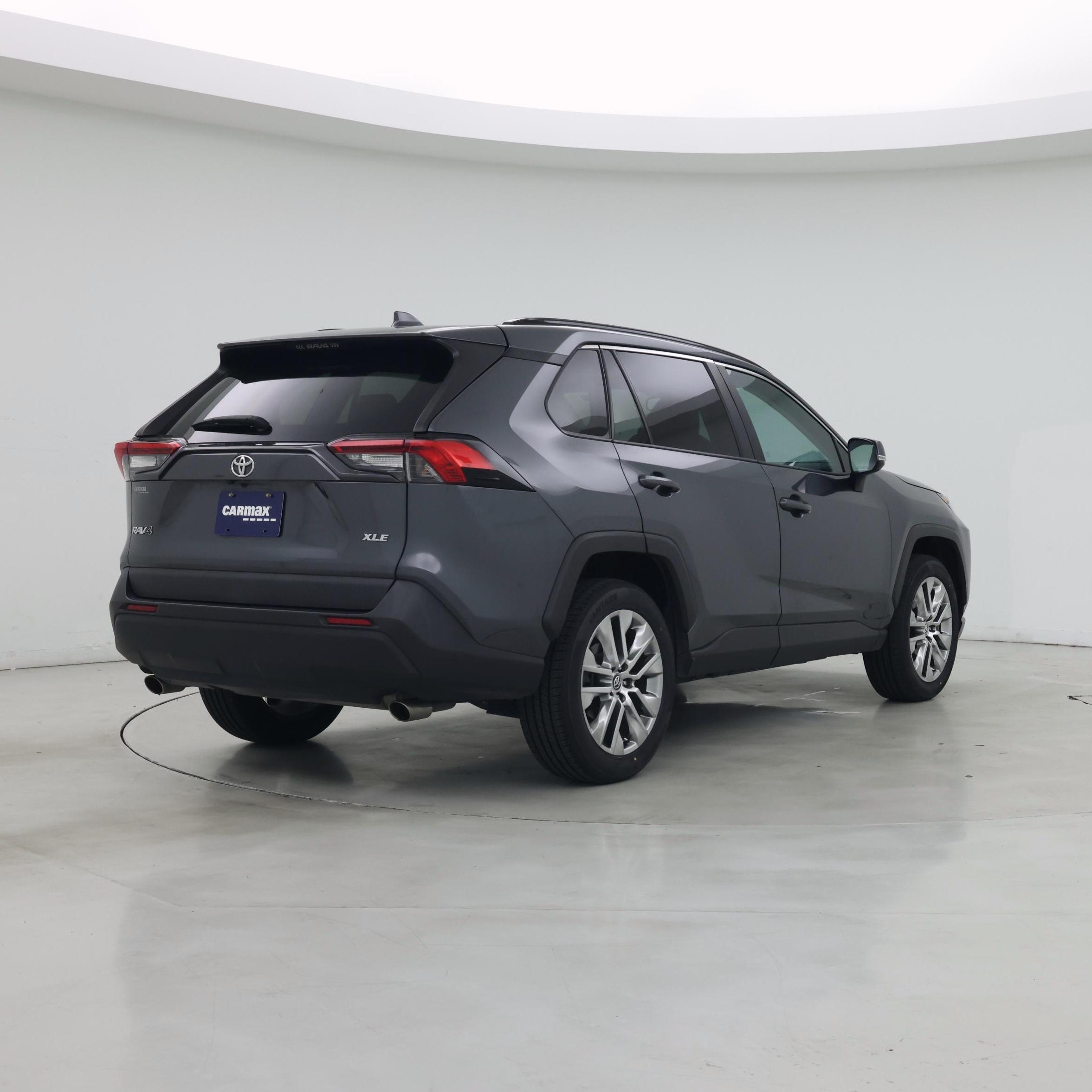 Thumbnail: 2020 Toyota RAV4 - 8