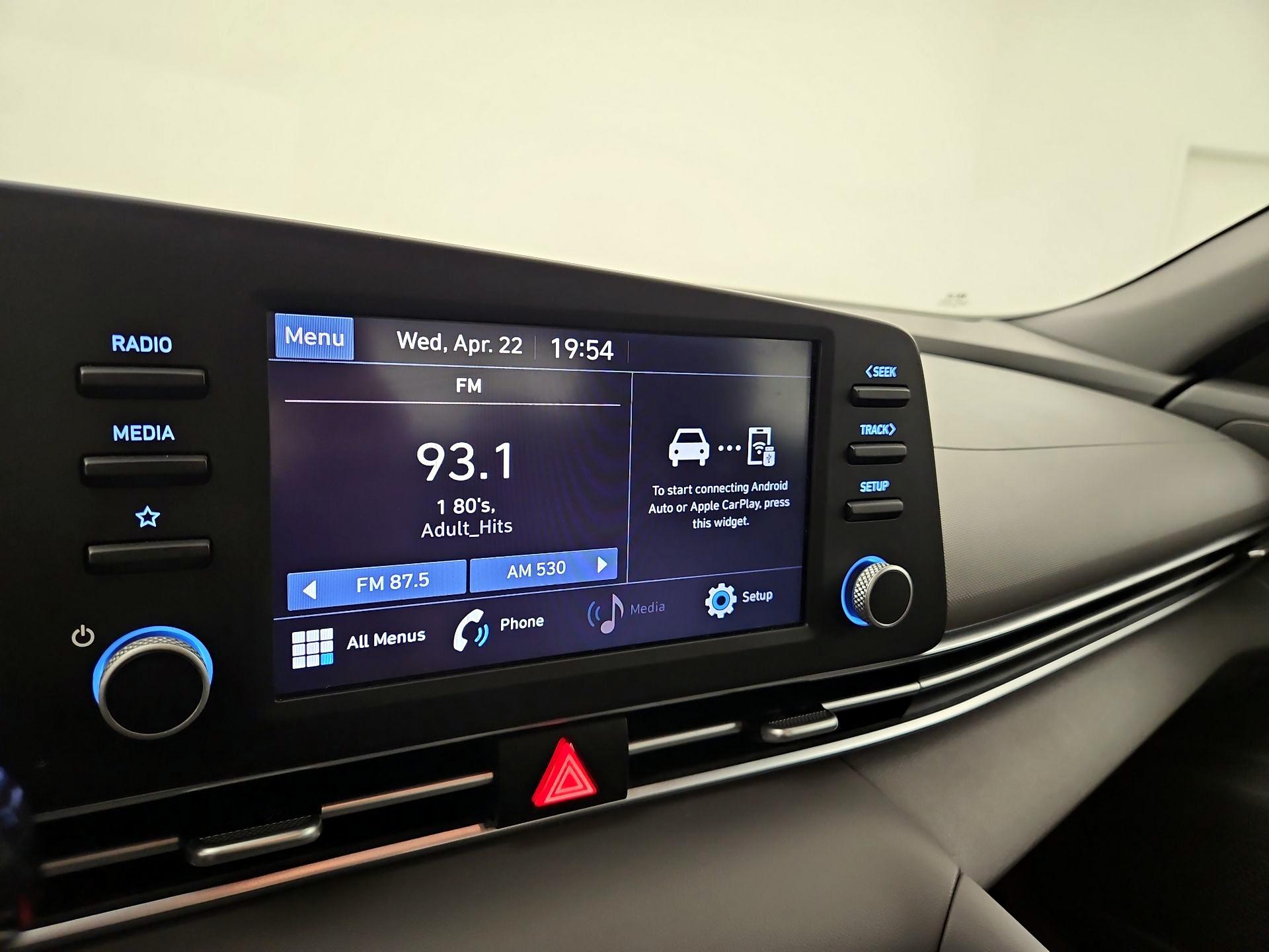 Thumbnail: 2022 Hyundai Elantra - 15