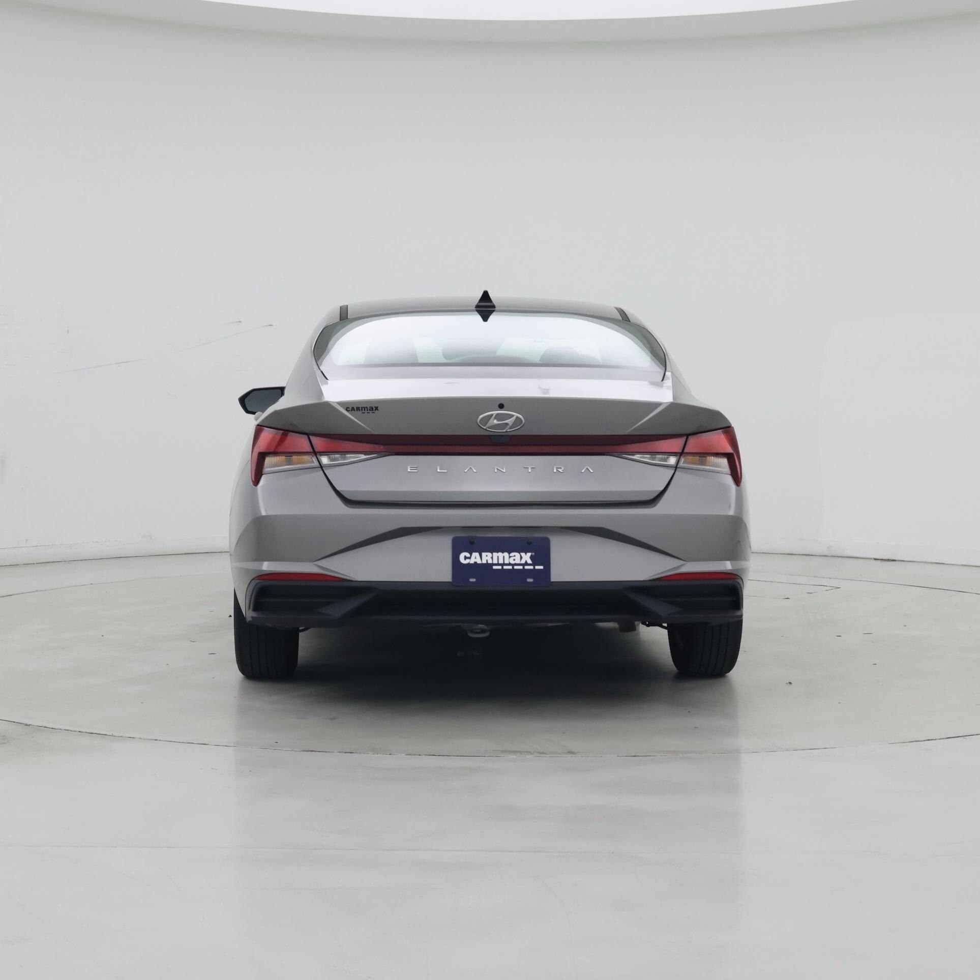 Thumbnail: 2022 Hyundai Elantra - 6