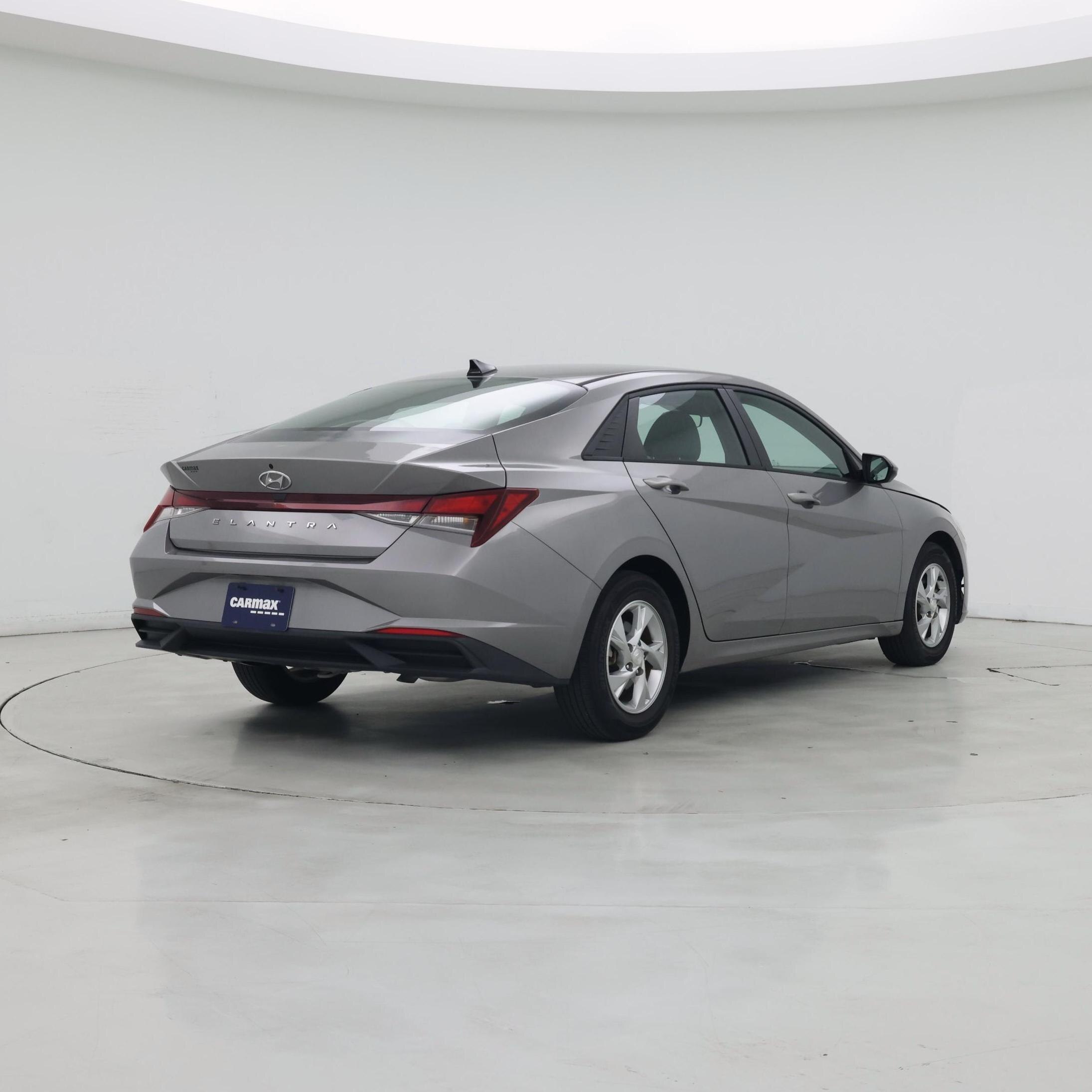 Thumbnail: 2022 Hyundai Elantra - 8