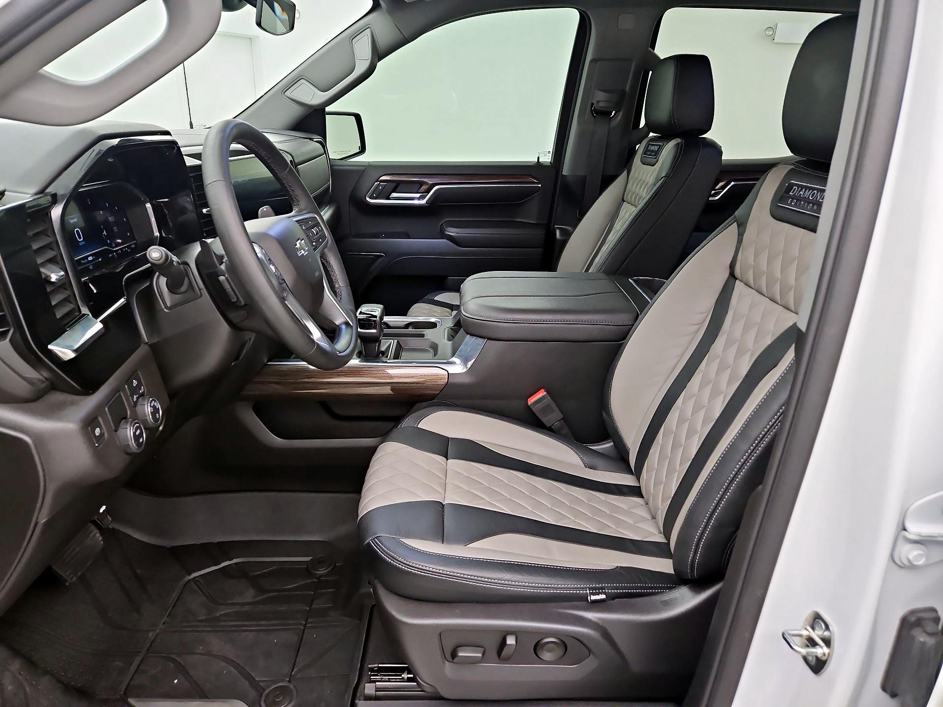 Thumbnail: 2024 Chevrolet Silverado 1500 - 11