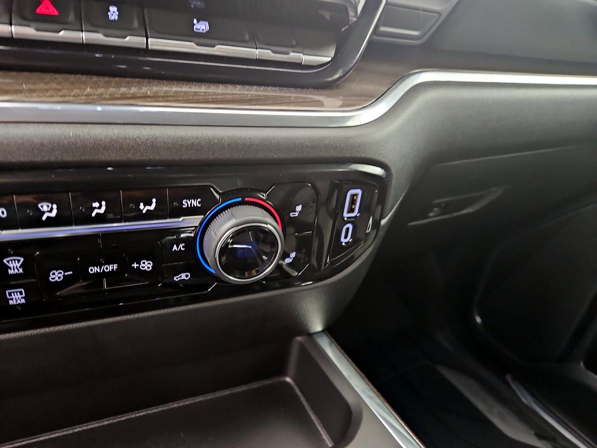 Thumbnail: 2024 Chevrolet Silverado 1500 - 19