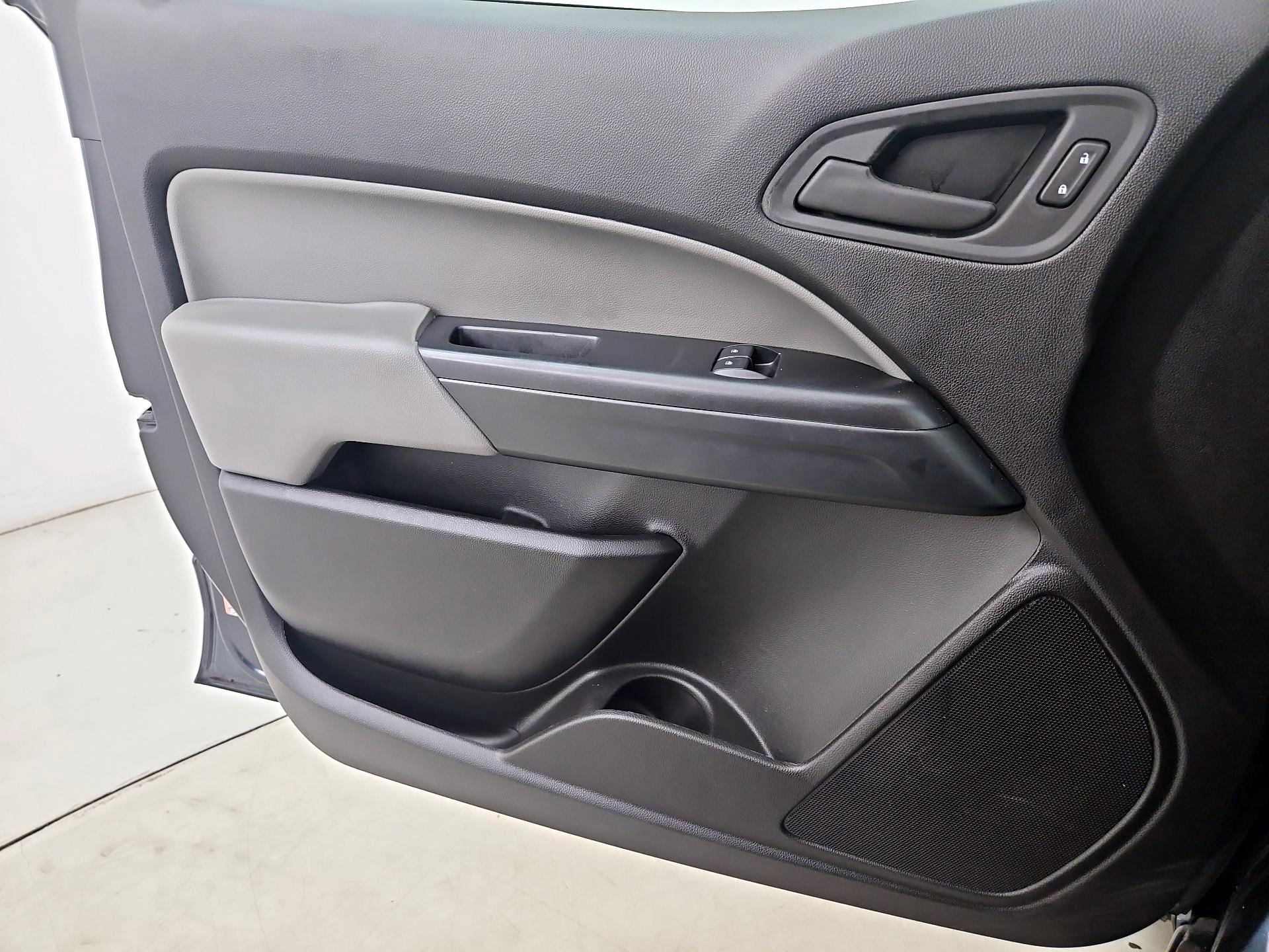 Thumbnail: 2019 Chevrolet Colorado - 12
