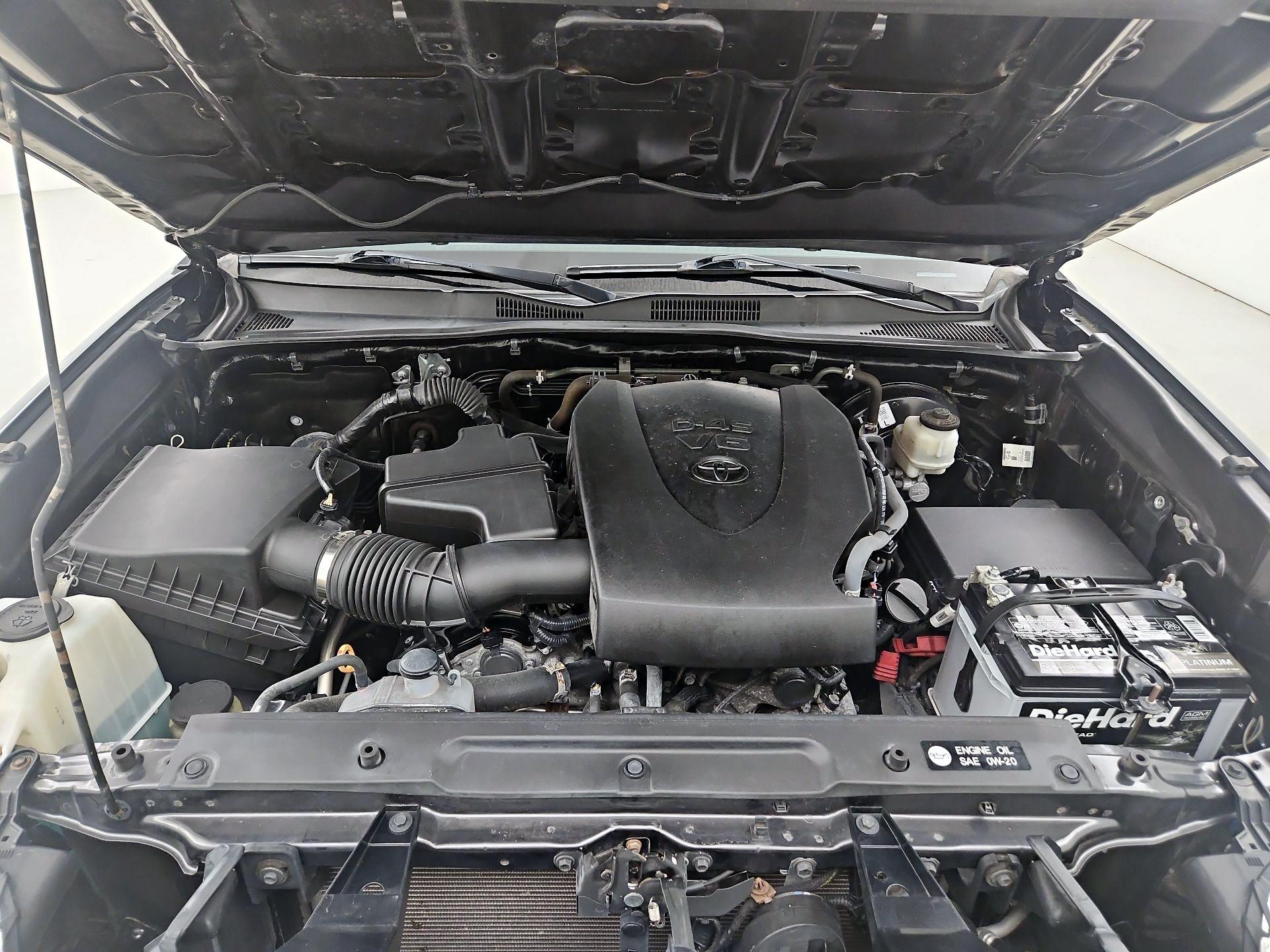 Thumbnail: 2019 Toyota Tacoma - 20