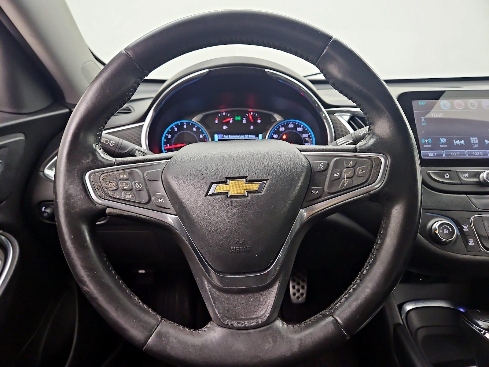 2016 Chevrolet Malibu 2LT - Photo 11
