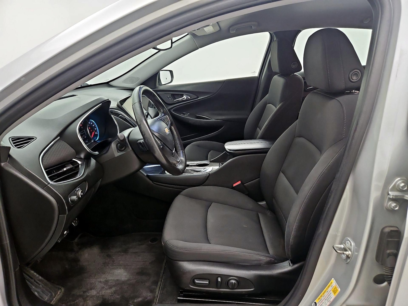 2016 Chevrolet Malibu 2LT - Photo 12