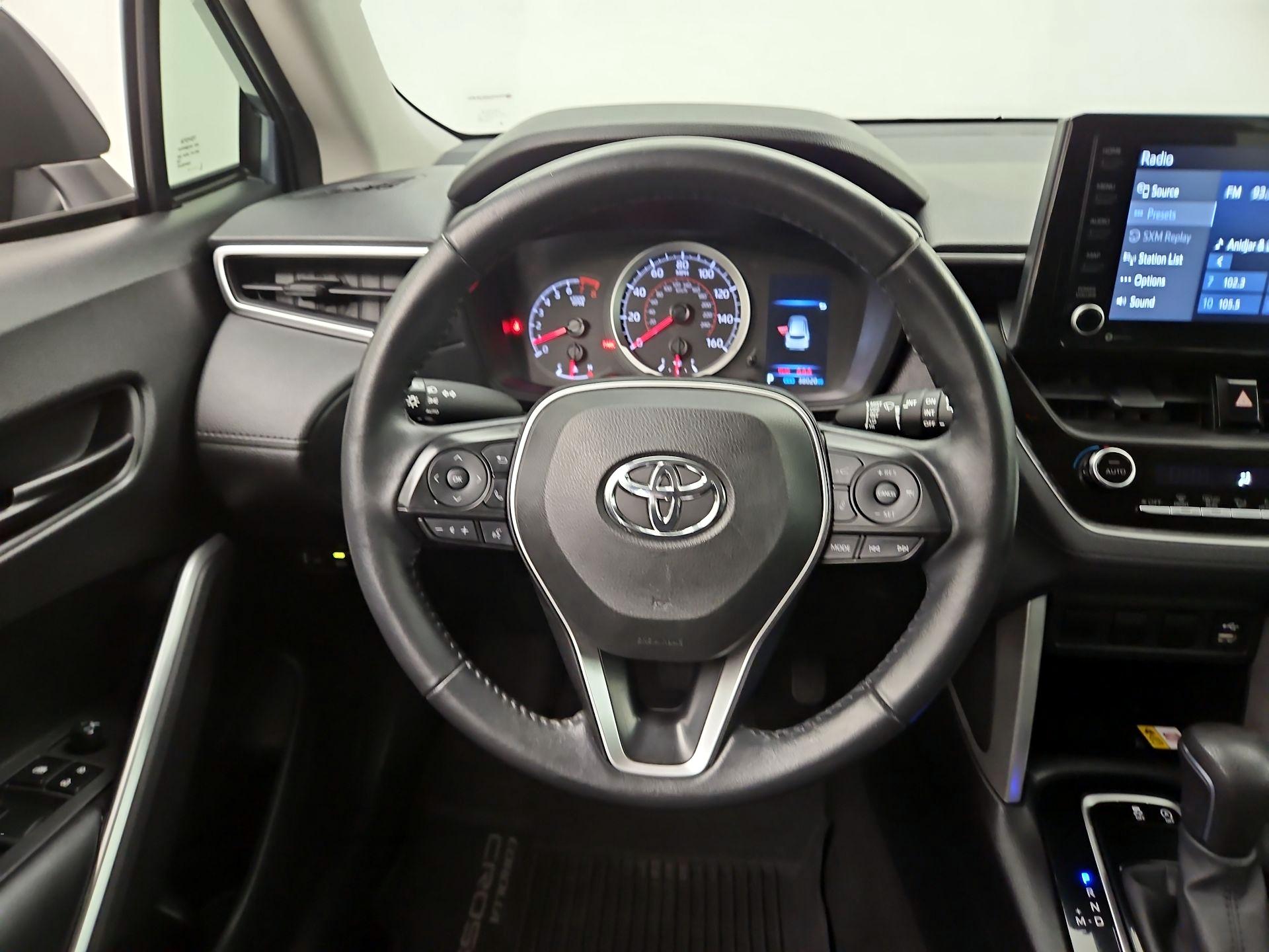 Thumbnail: 2022 Toyota Corolla Cross - 10