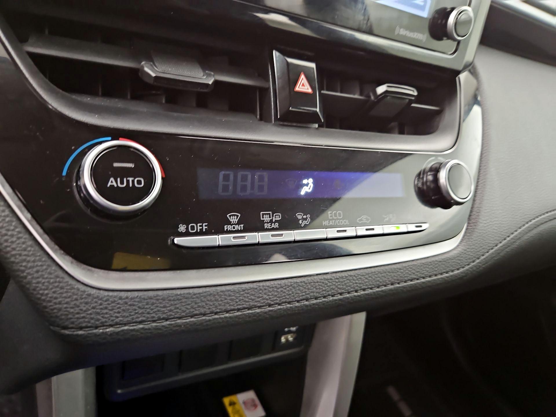 Thumbnail: 2022 Toyota Corolla Cross - 16