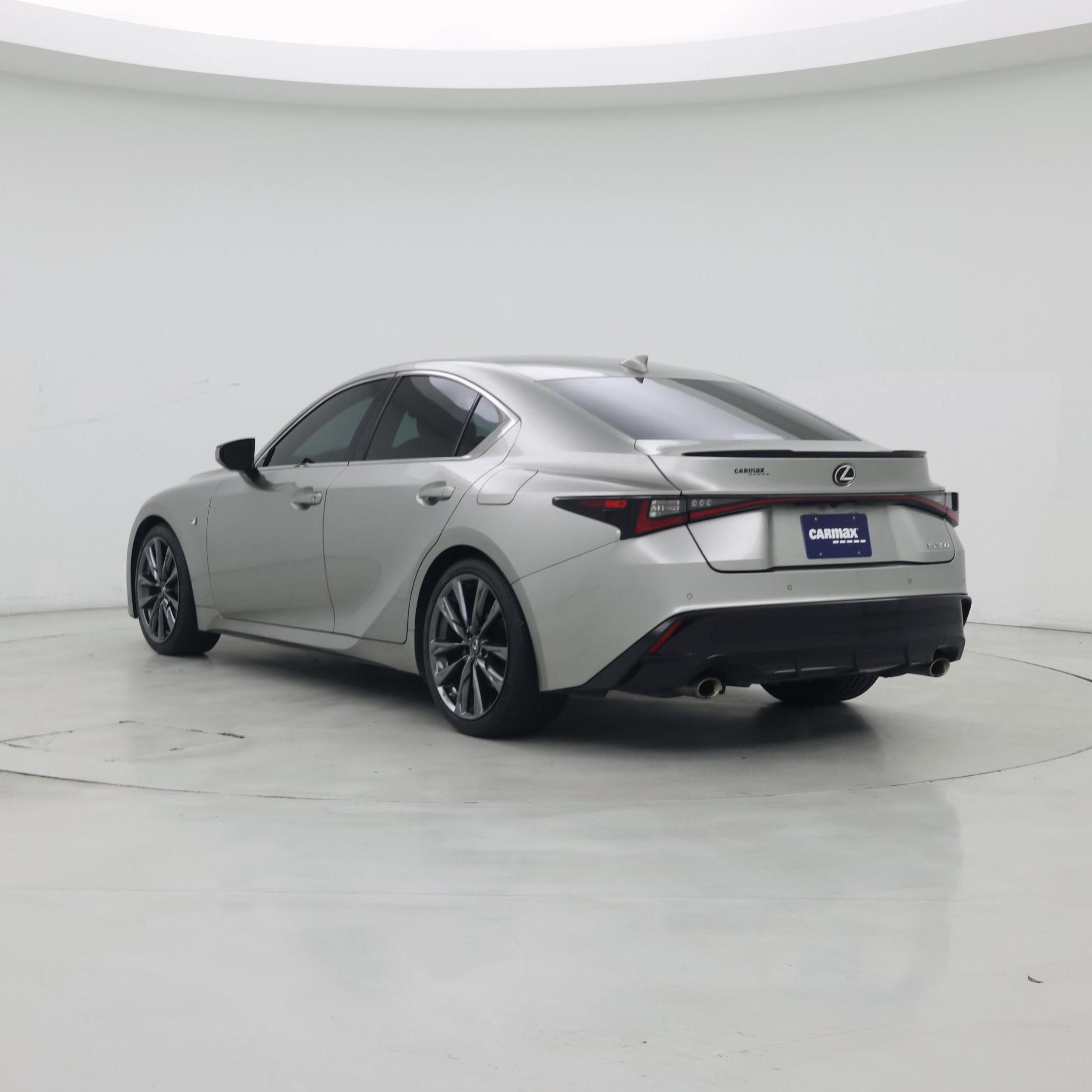 Thumbnail: 2022 Lexus IS - 2