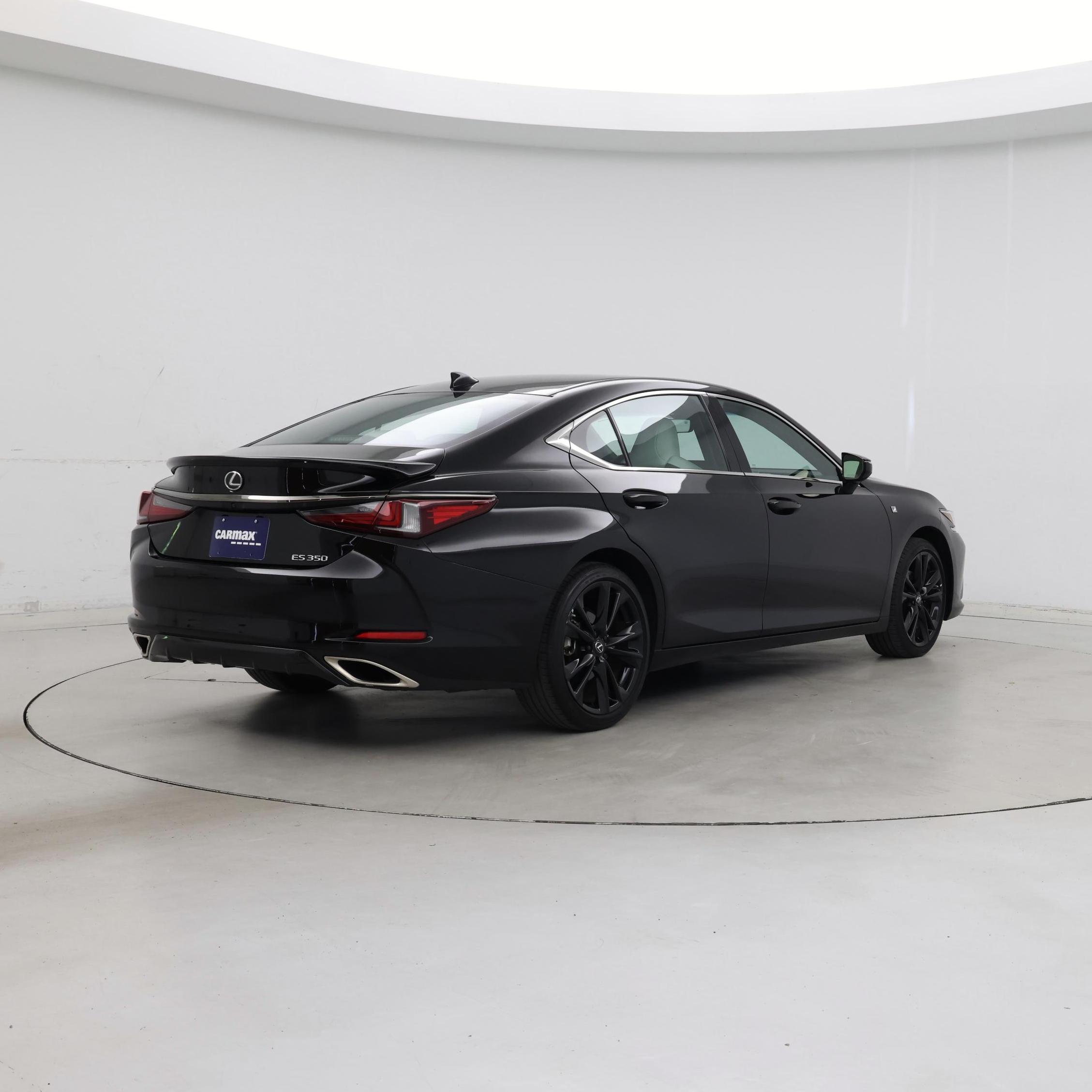 Thumbnail: 2023 Lexus ES - 8