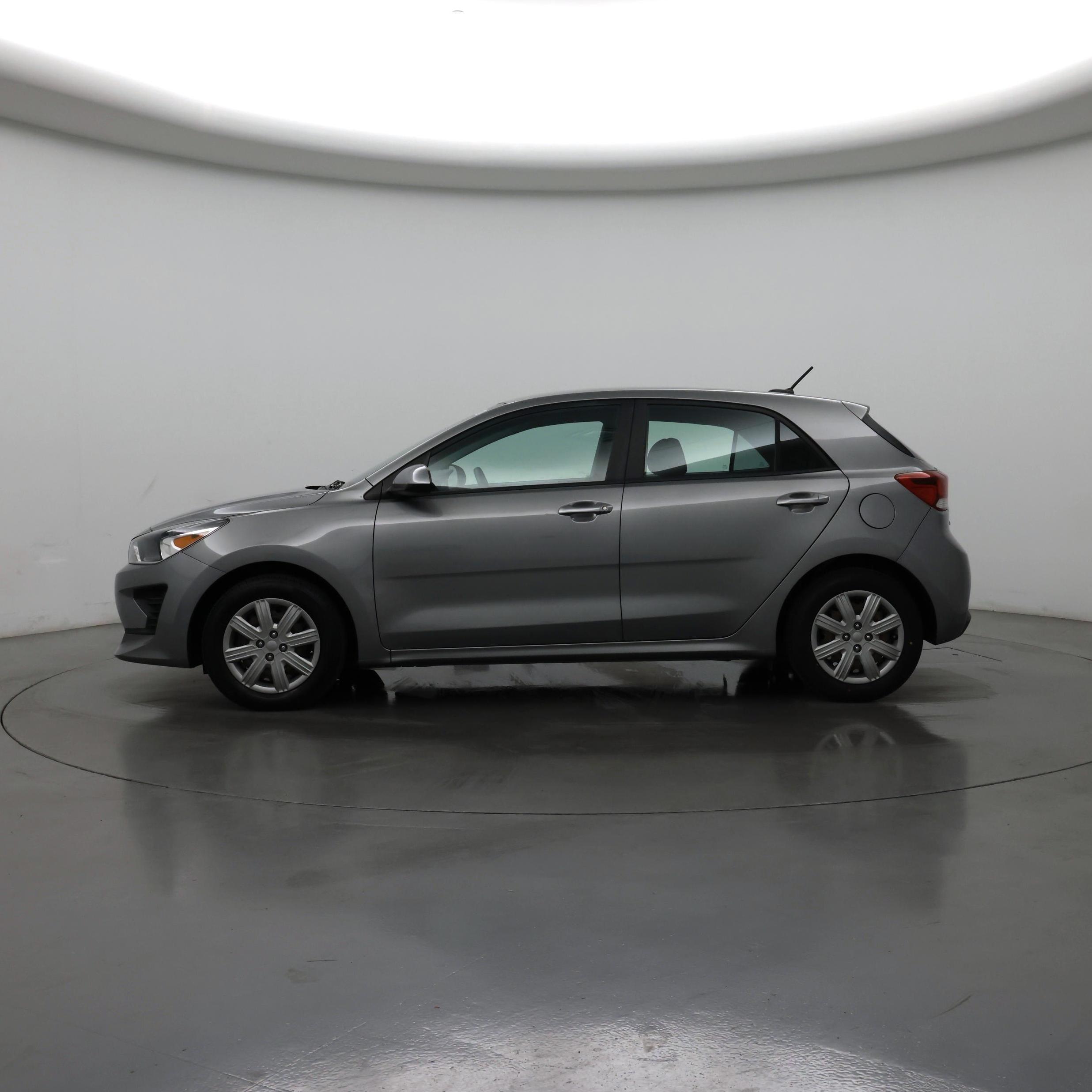 Thumbnail: 2022 Kia Rio5 - 3