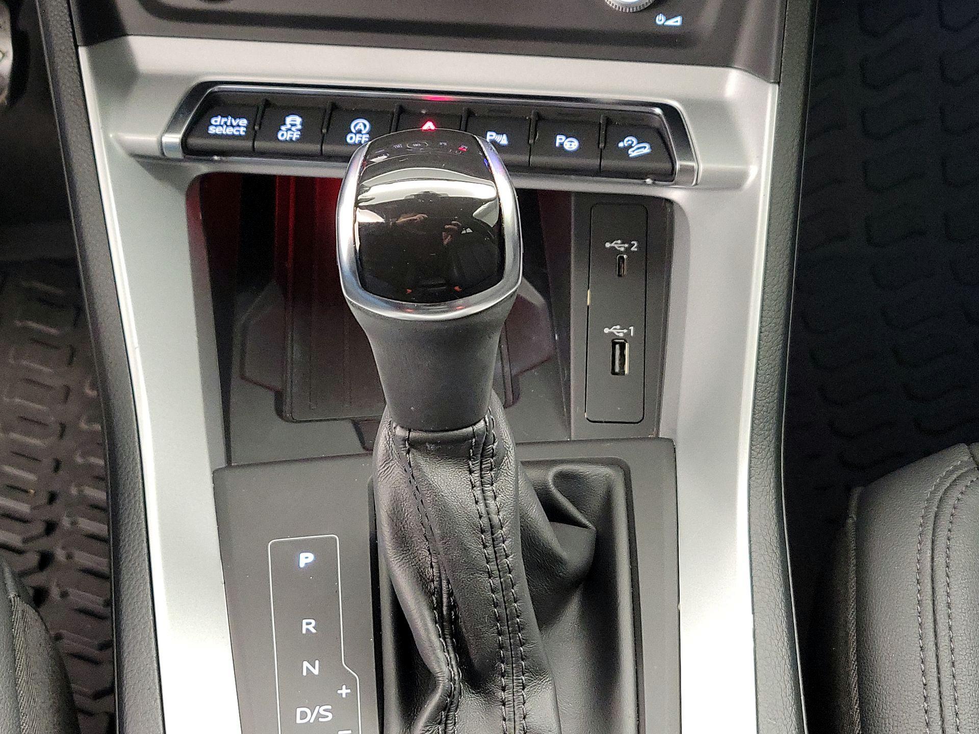 Thumbnail: 2021 Audi Q3 - 18