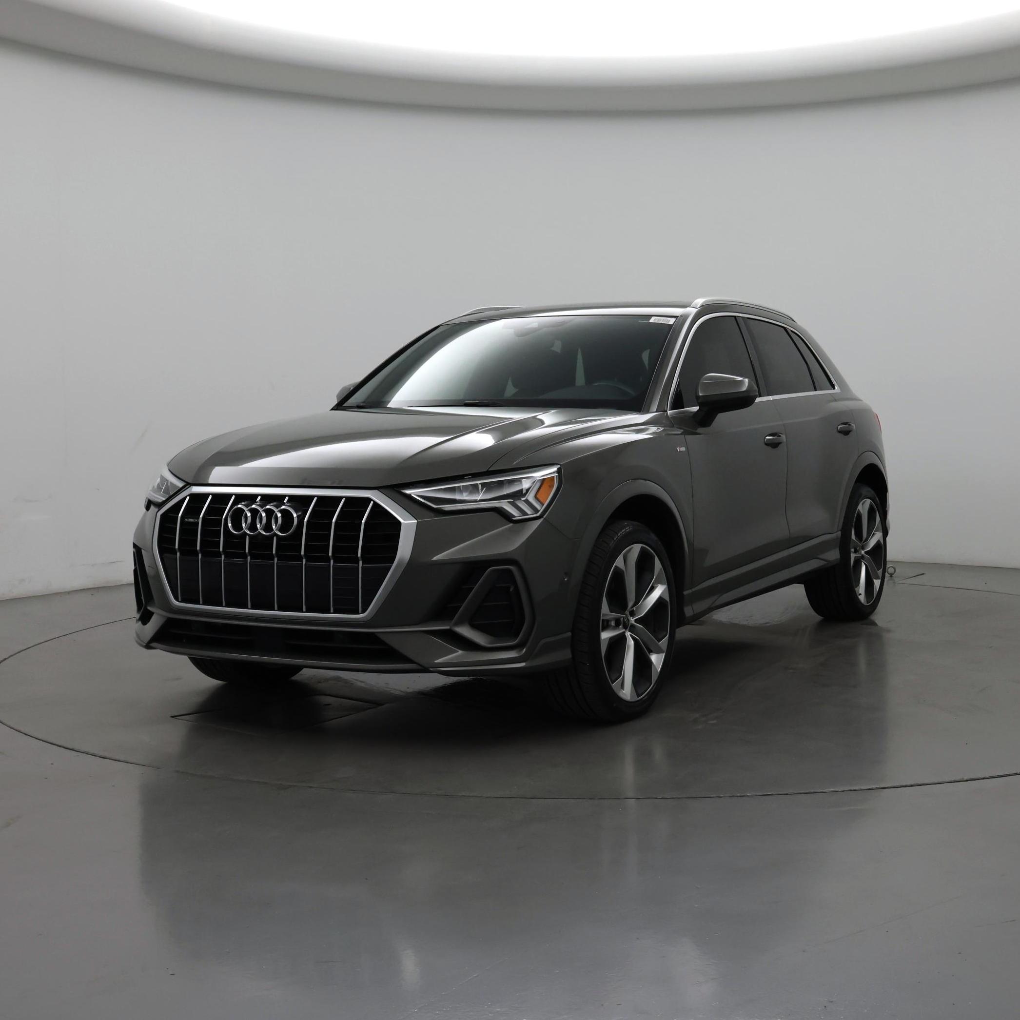 Thumbnail: 2021 Audi Q3 - 4