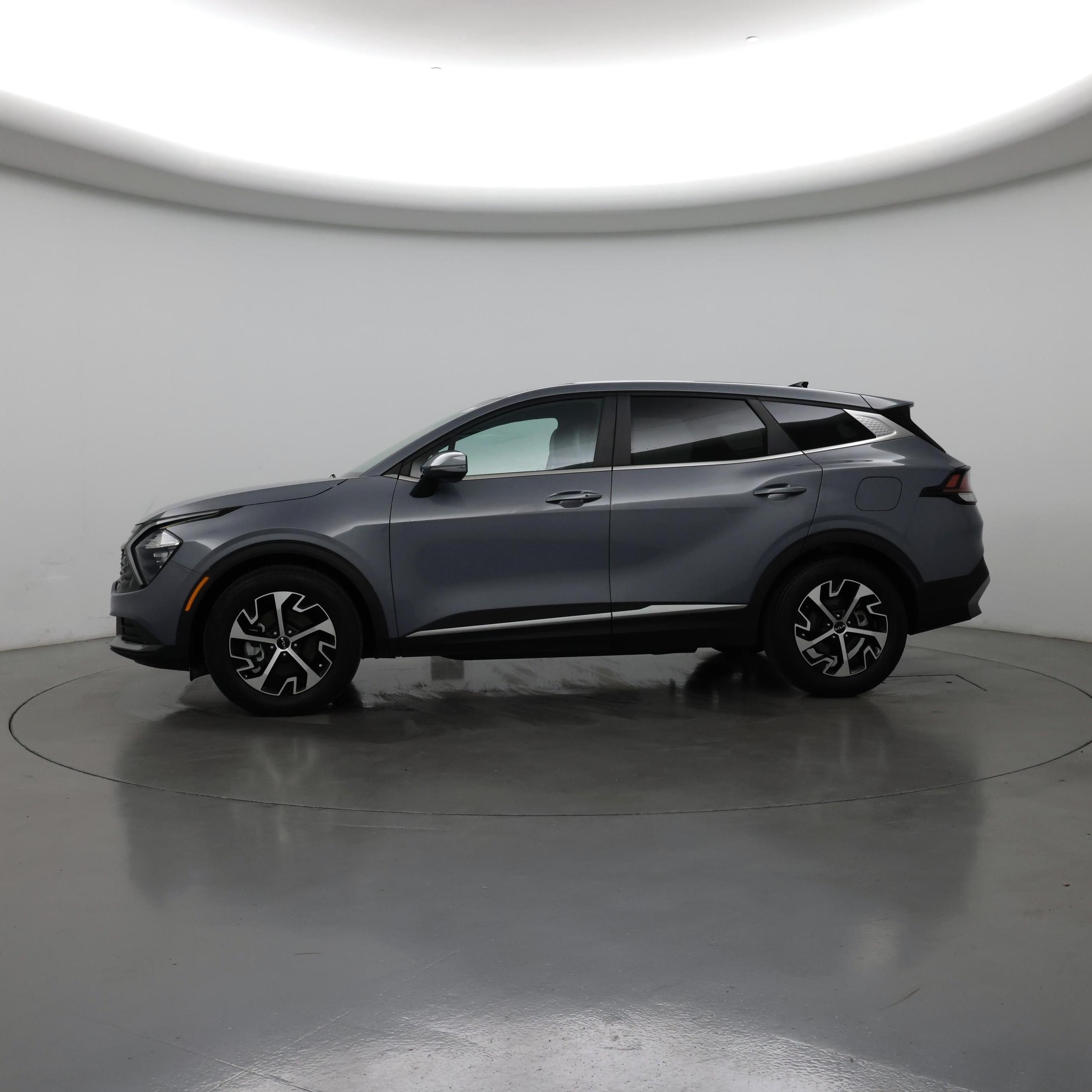 Thumbnail: 2023 Kia Sportage - 3