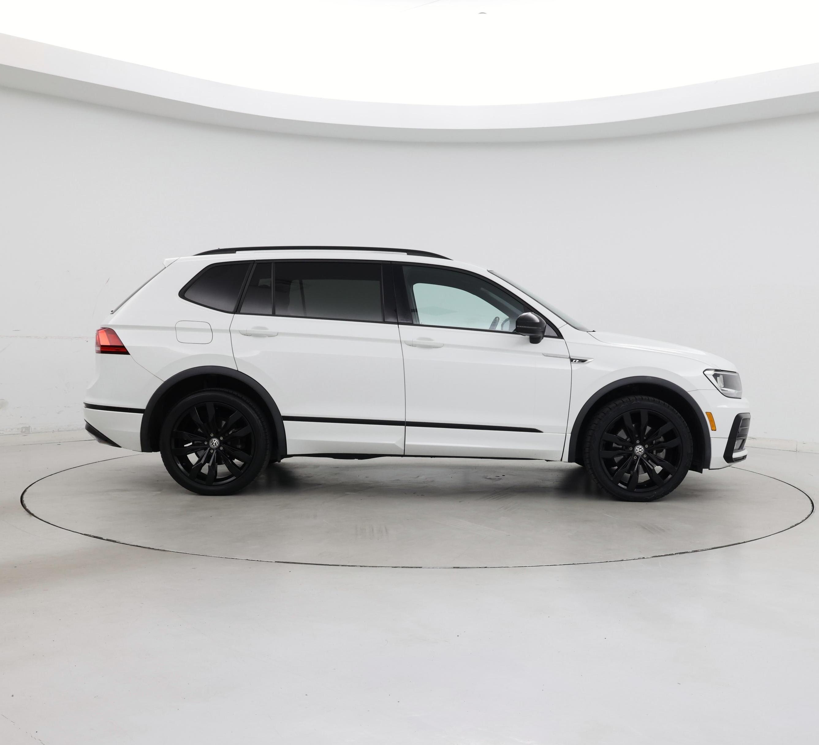 Thumbnail: 2021 Volkswagen Tiguan - 7