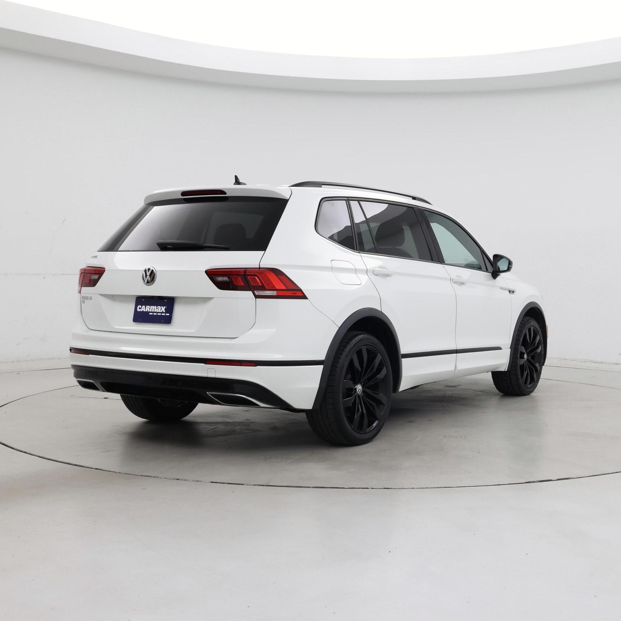Thumbnail: 2021 Volkswagen Tiguan - 8