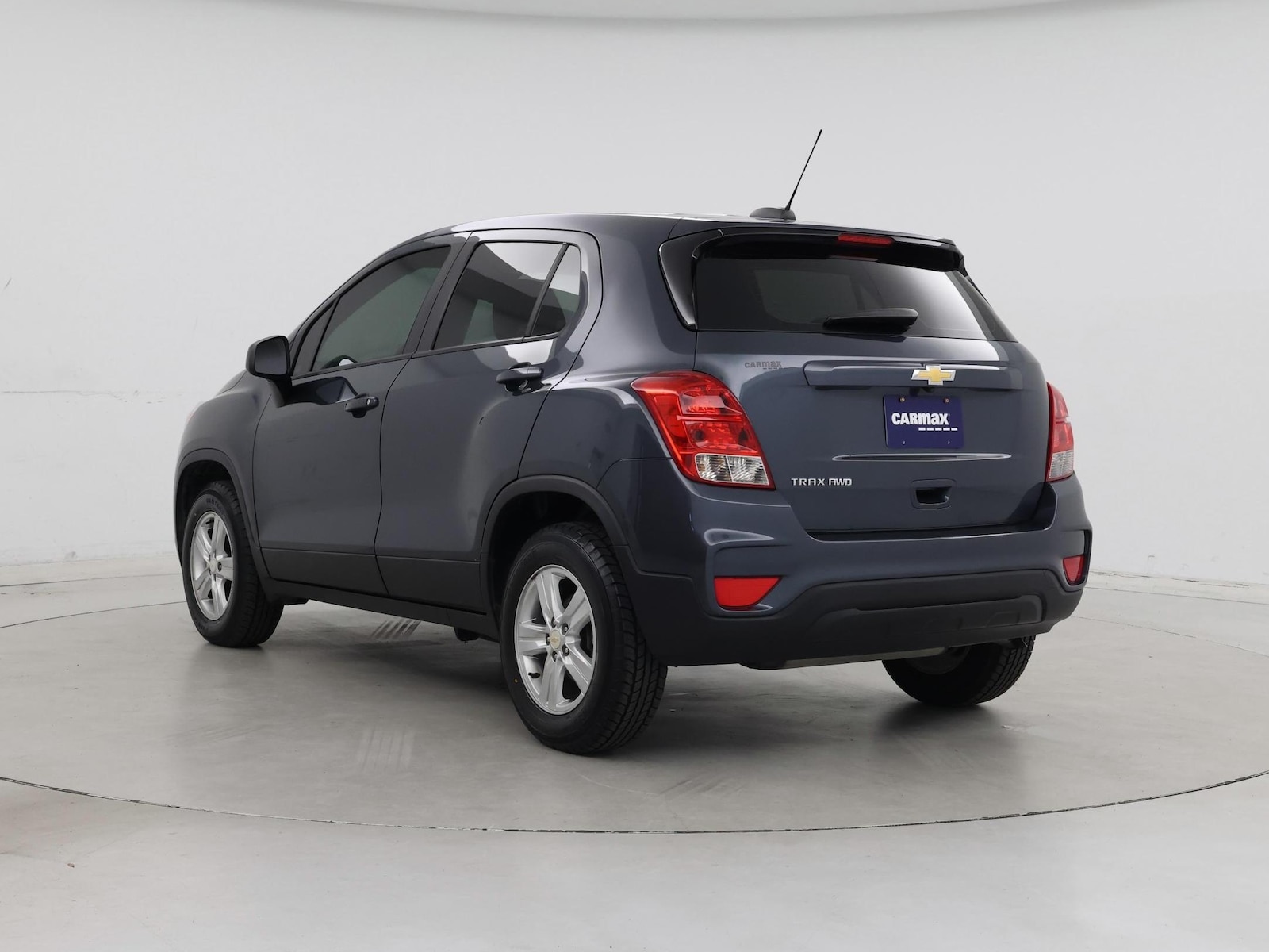 2021 Chevrolet Trax LS - Photo 3