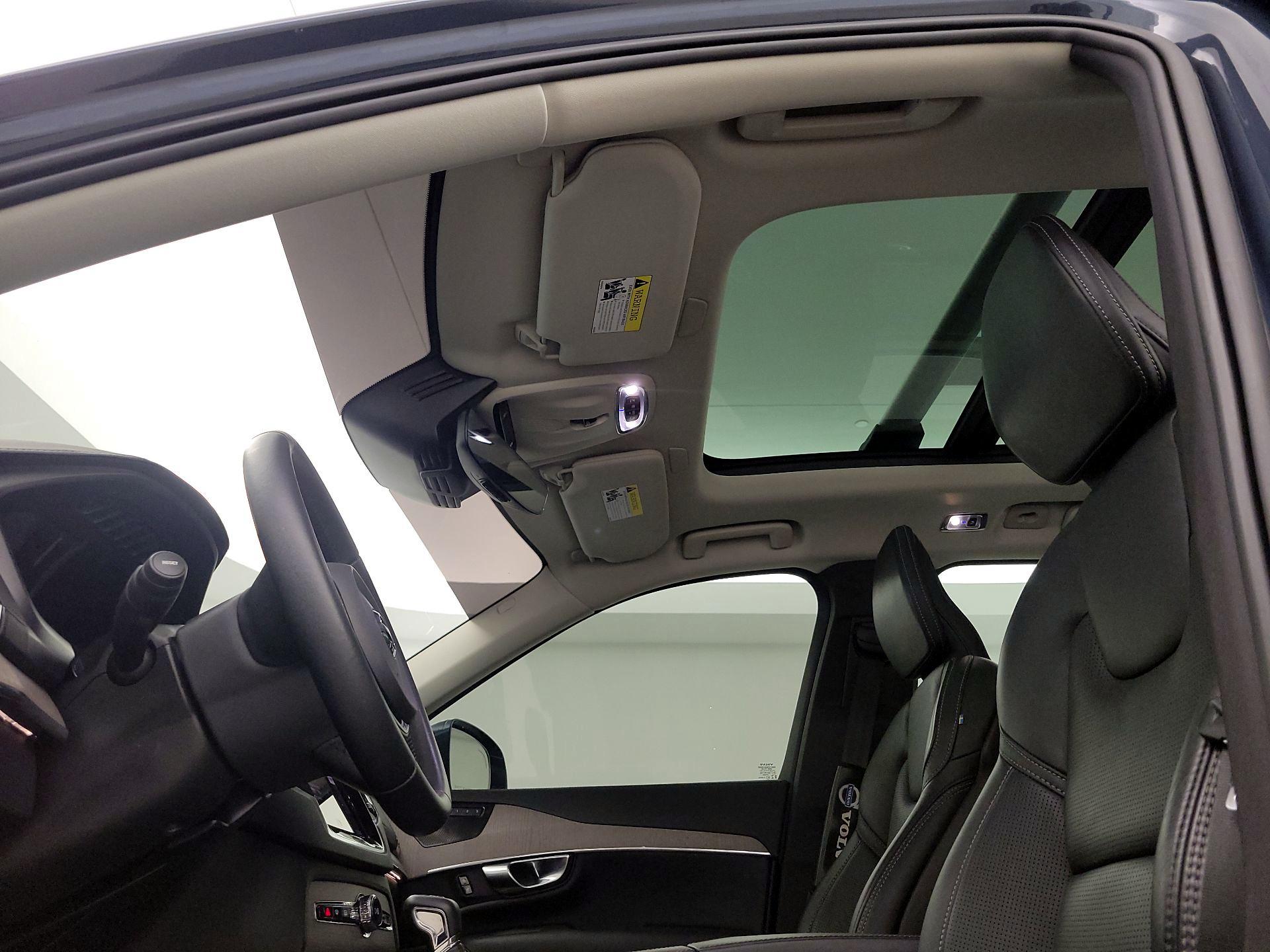 Thumbnail: 2022 Volvo XC90 - 20