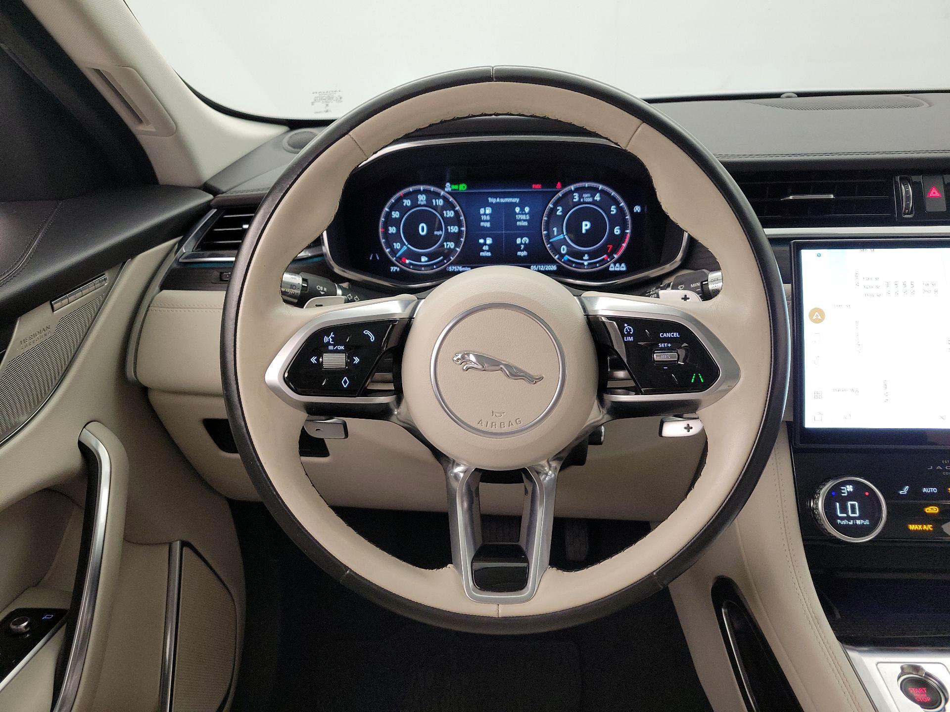 Thumbnail: 2021 Jaguar F-Pace - 10