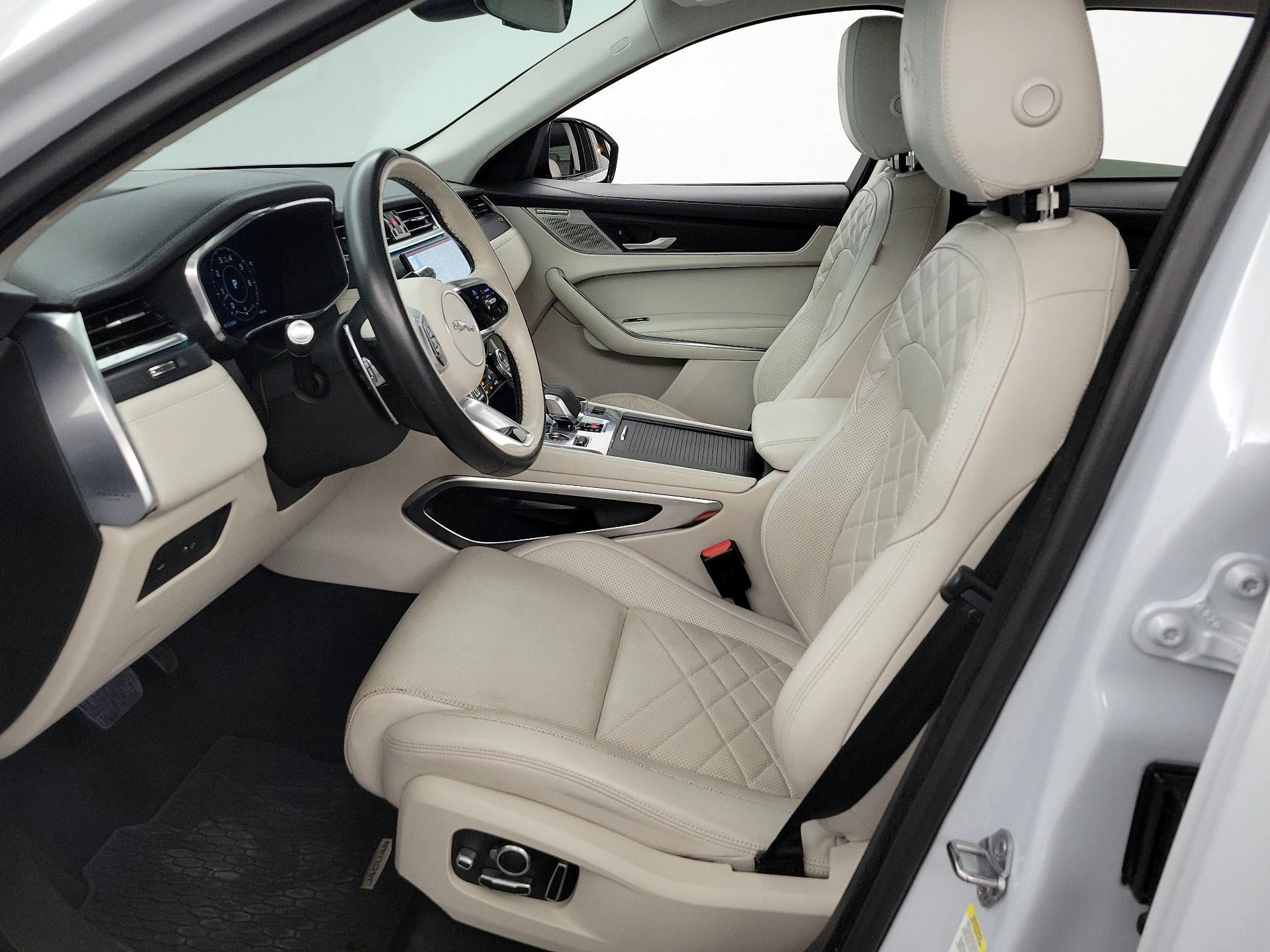 Thumbnail: 2021 Jaguar F-Pace - 11