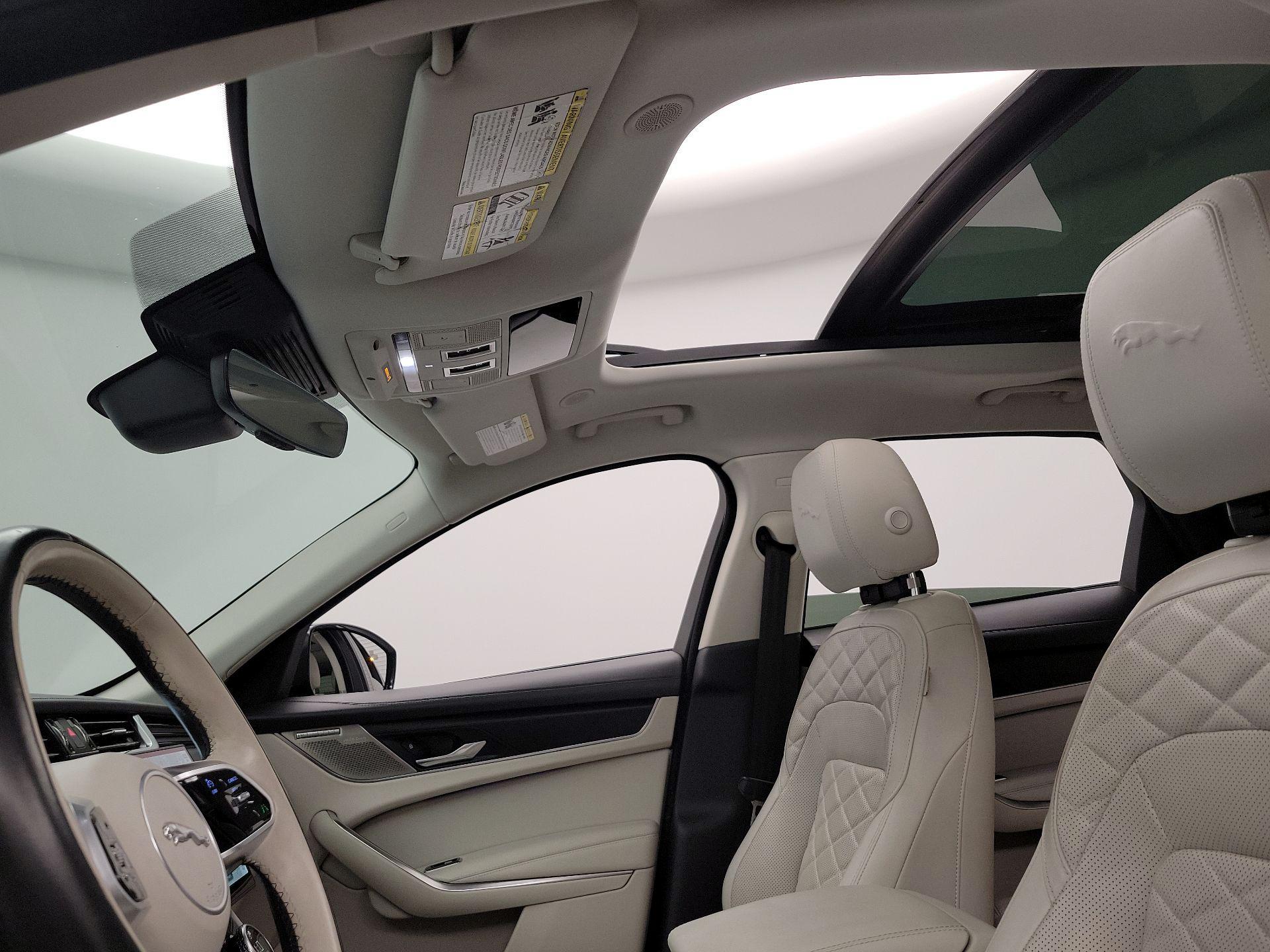 Thumbnail: 2021 Jaguar F-Pace - 20
