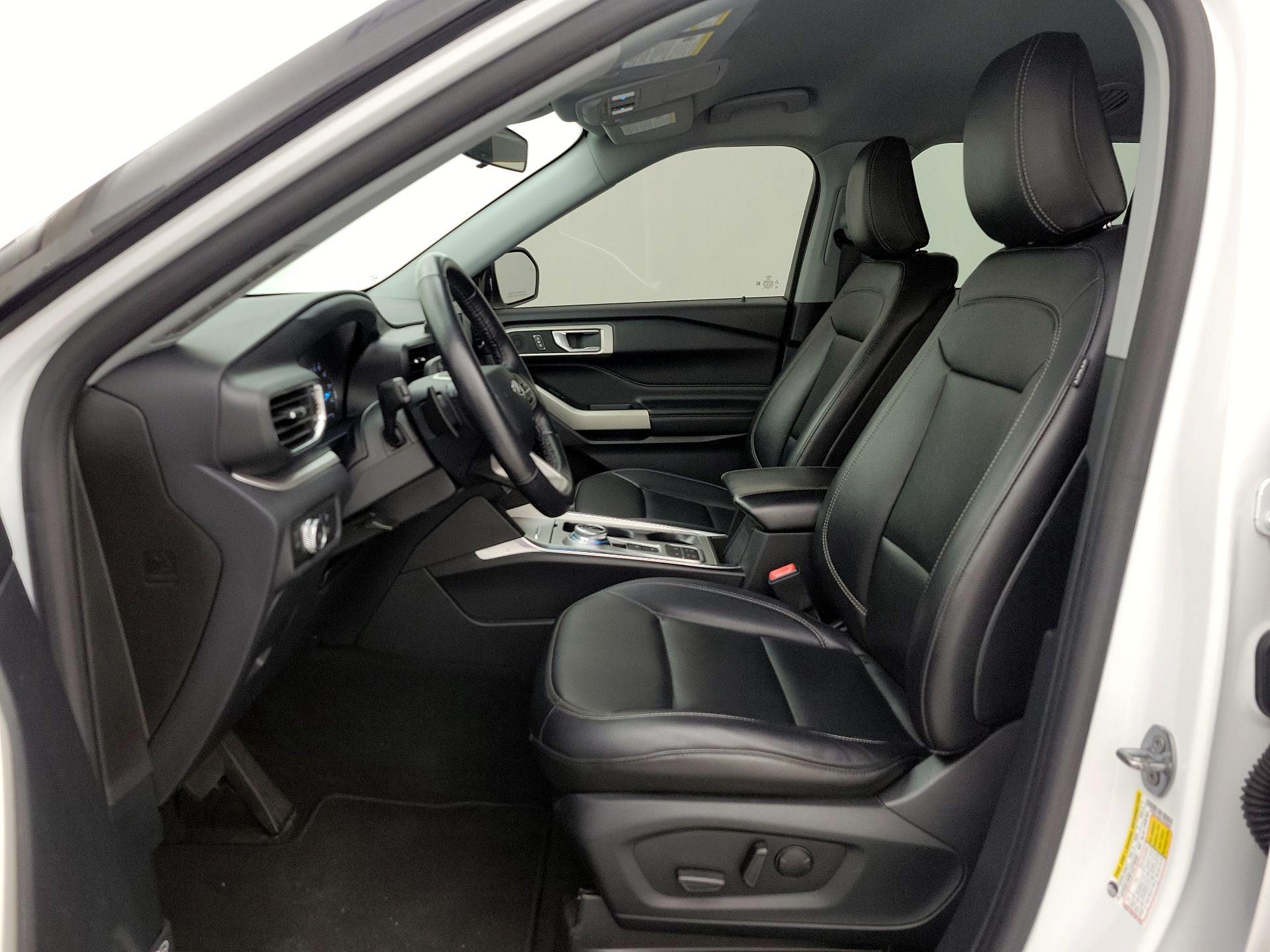 Thumbnail: 2020 Ford Explorer - 11