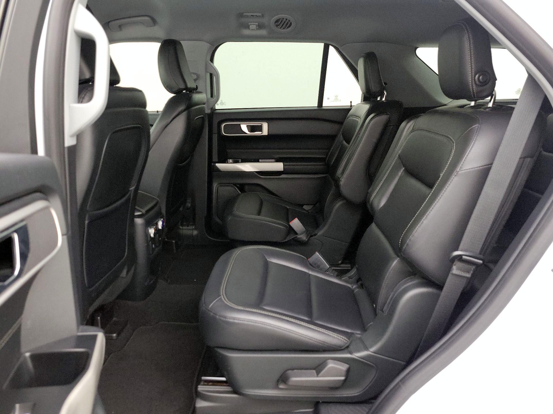 Thumbnail: 2020 Ford Explorer - 19