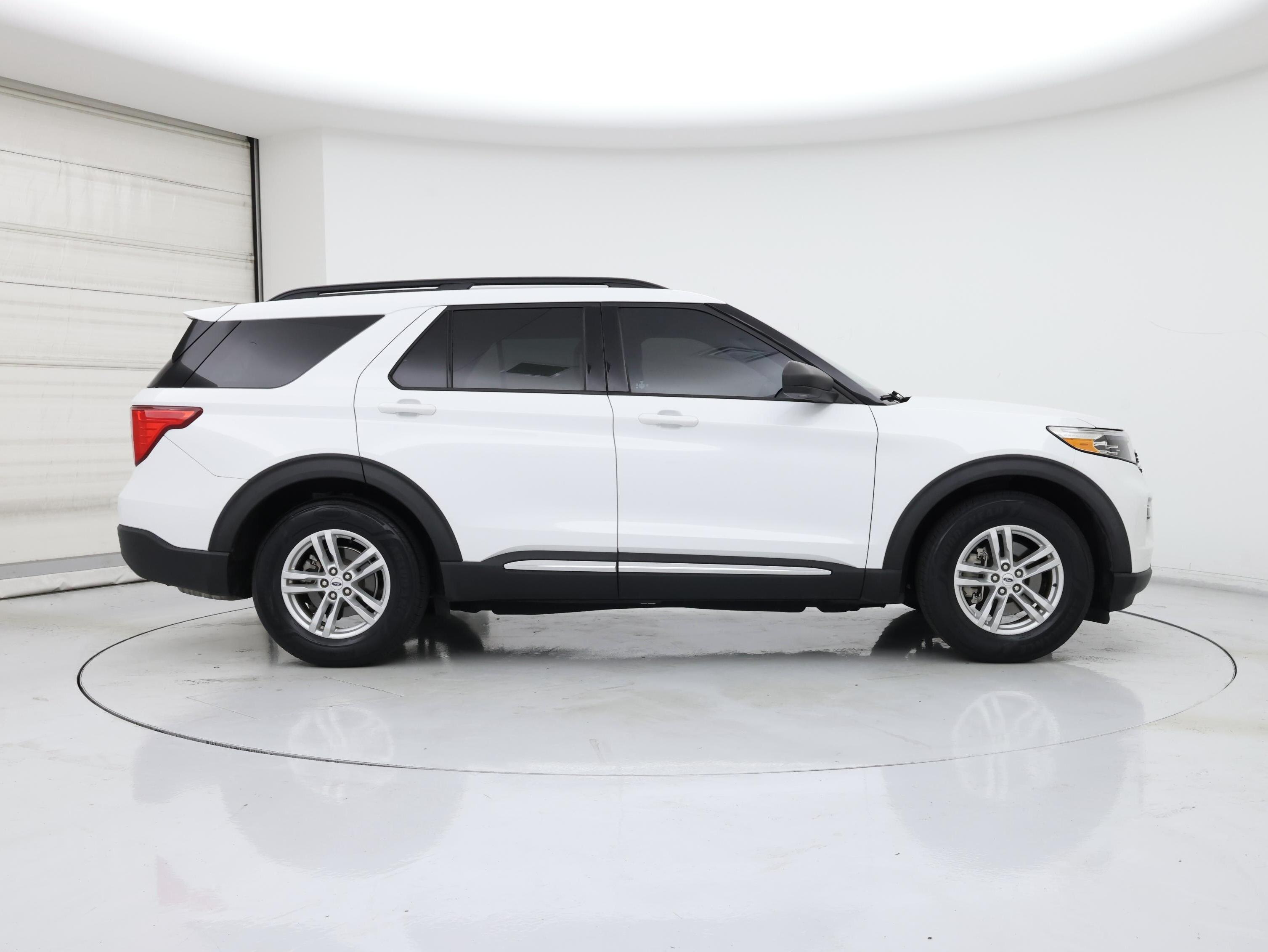 Thumbnail: 2020 Ford Explorer - 7