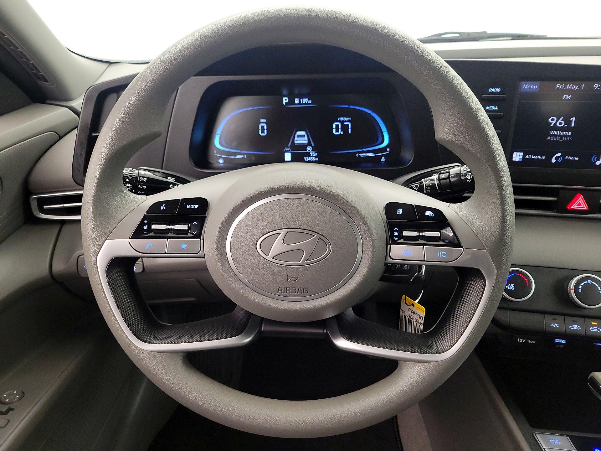 Thumbnail: 2024 Hyundai Elantra - 10