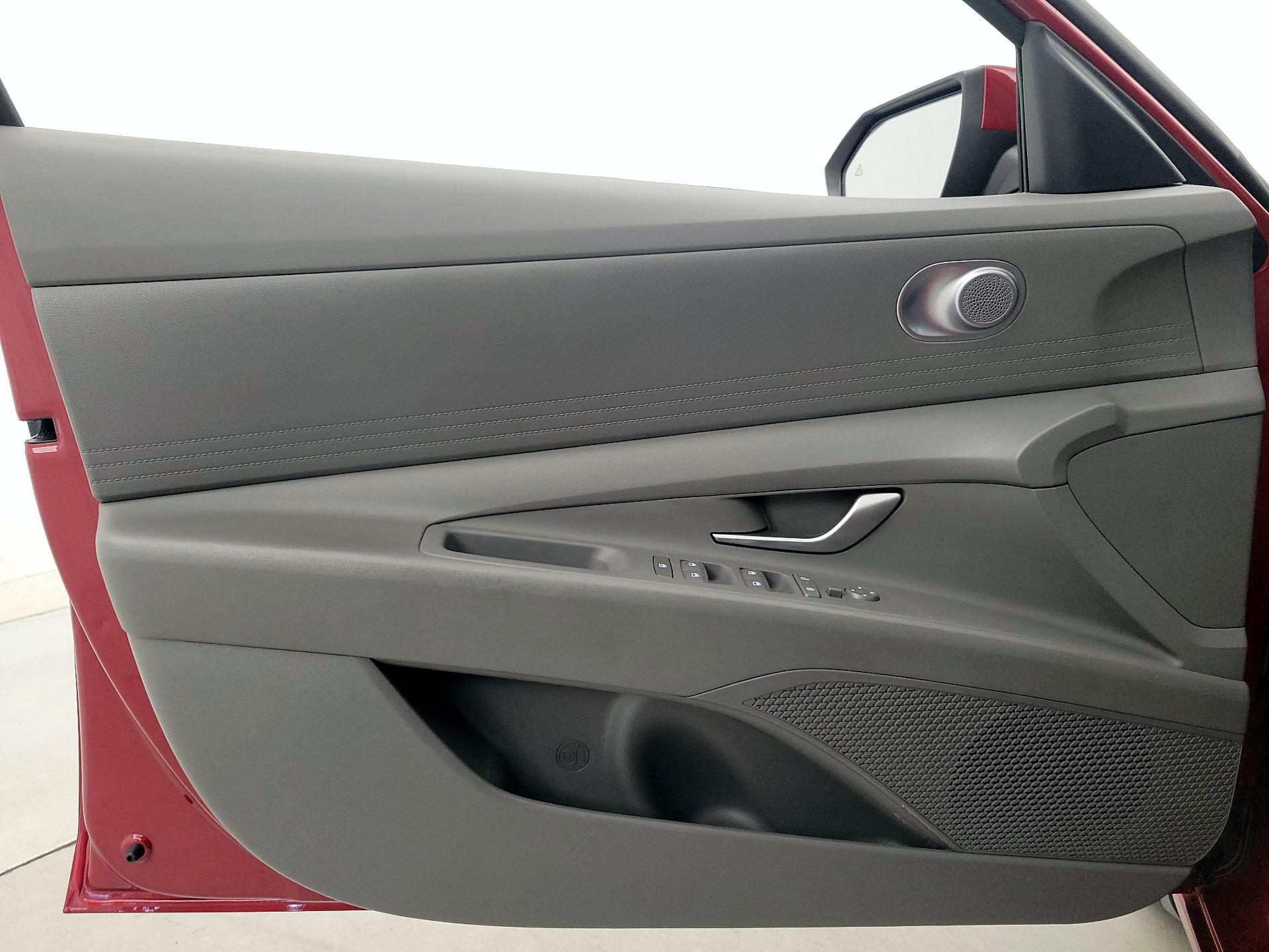 Thumbnail: 2024 Hyundai Elantra - 12